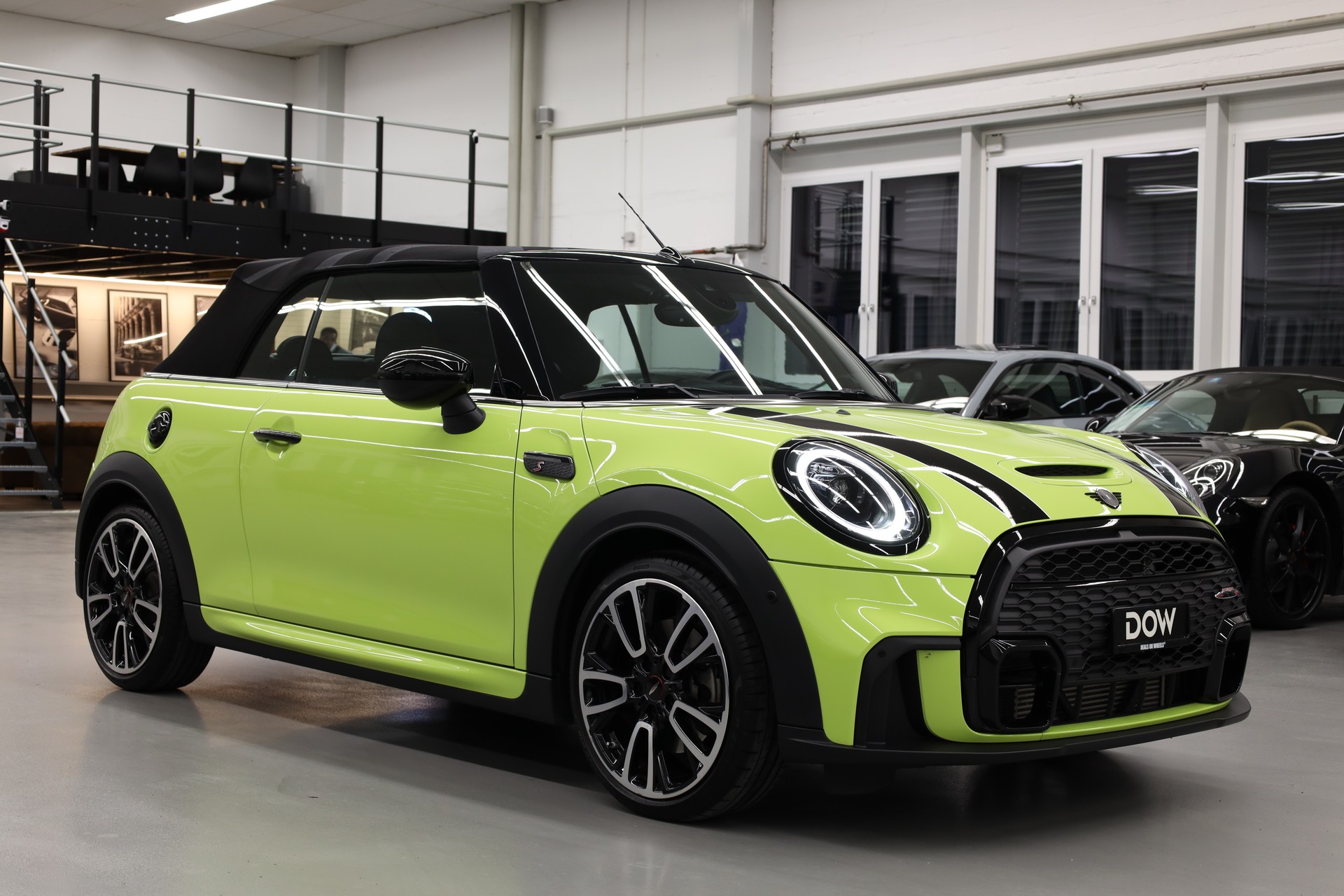 MINI Cabrio F57 2.0i Cooper S SDKG-showroom-element-1