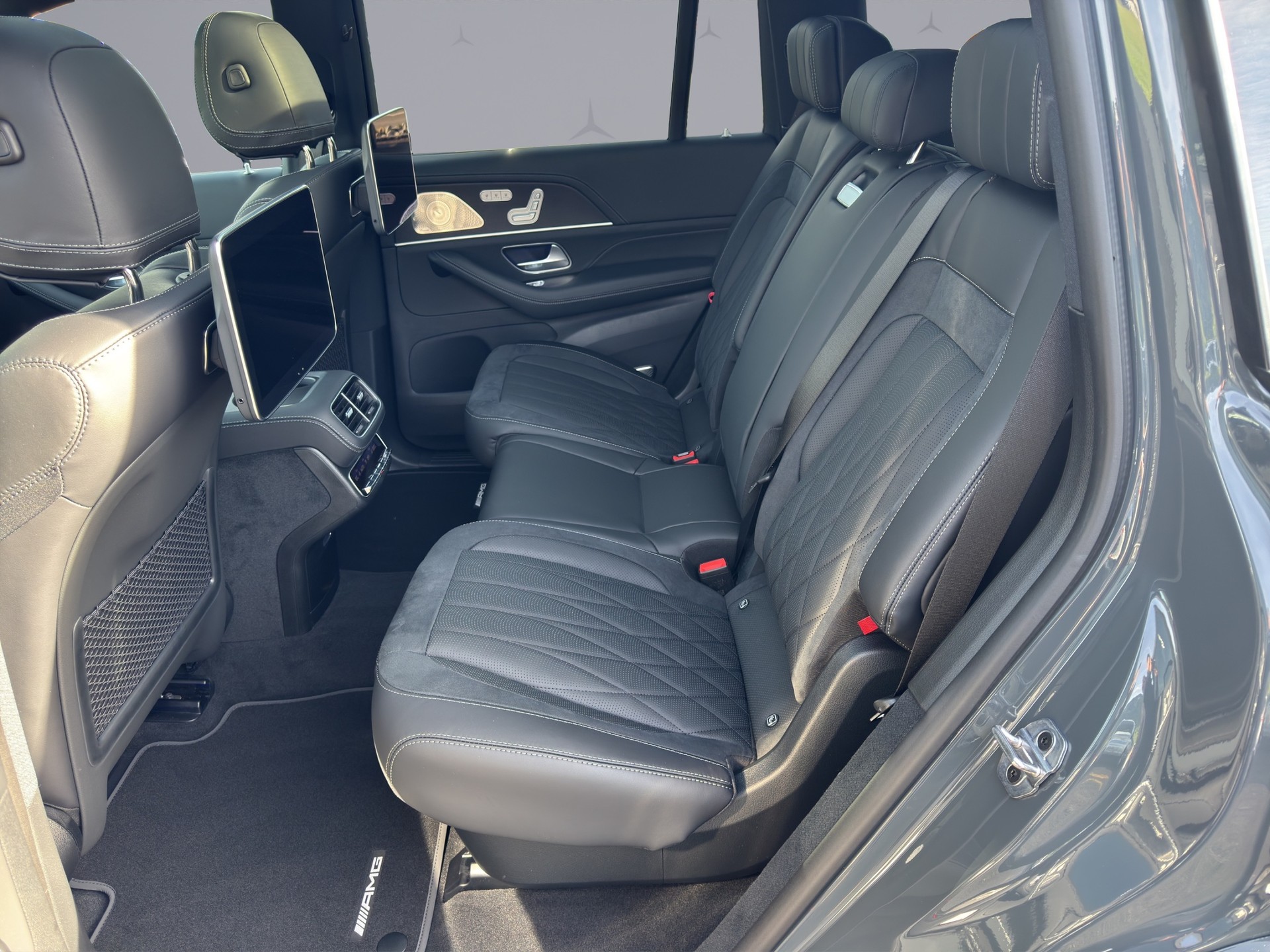 MERCEDES-BENZ GLS 63 AMG 4matic+-image-9