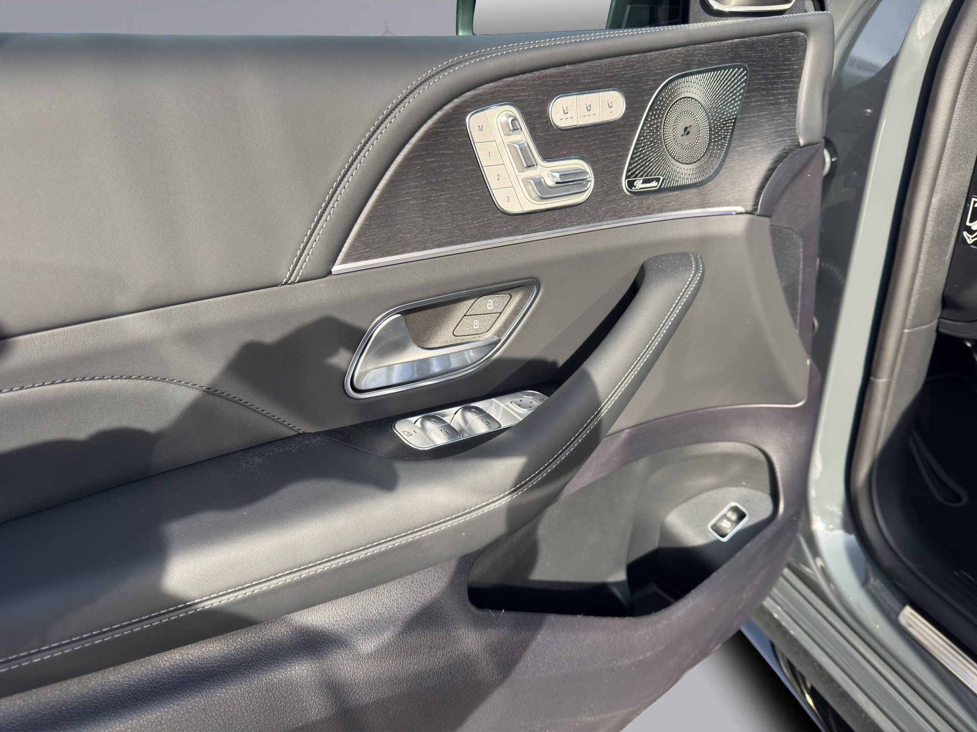 MERCEDES-BENZ GLS 63 AMG 4matic+-image-18