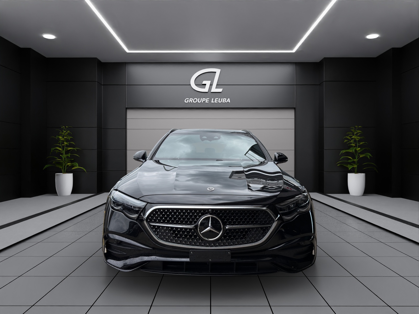 MERCEDES-BENZ E 220 d T 4Matic 9G-Tronic-image-2