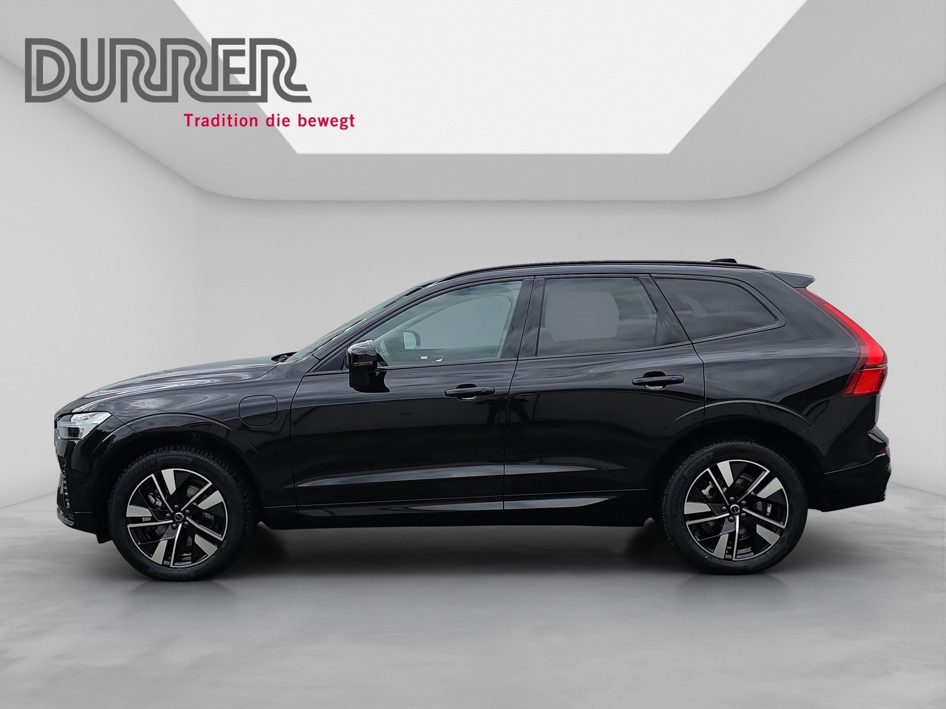 VOLVO XC60 2.0 T6 TE Plus Dark eAWD-showroom-element-1