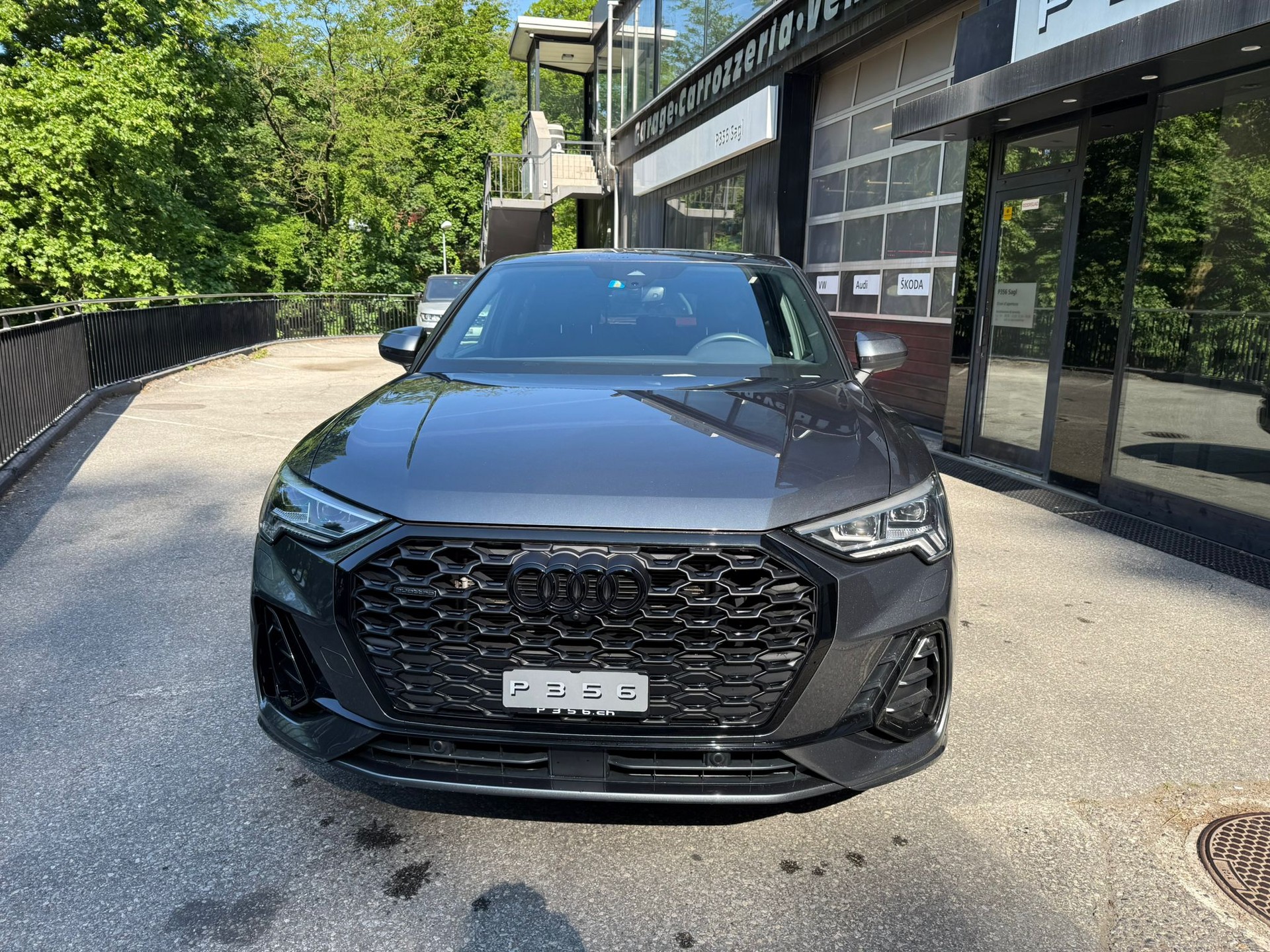 AUDI Q3 Sportback 40 TFSI S line quattro S-tronic-image-1