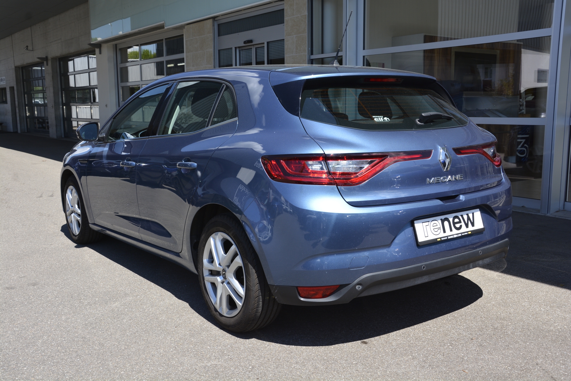 RENAULT Mégane 1.2 TCe 130 Zen-image-3