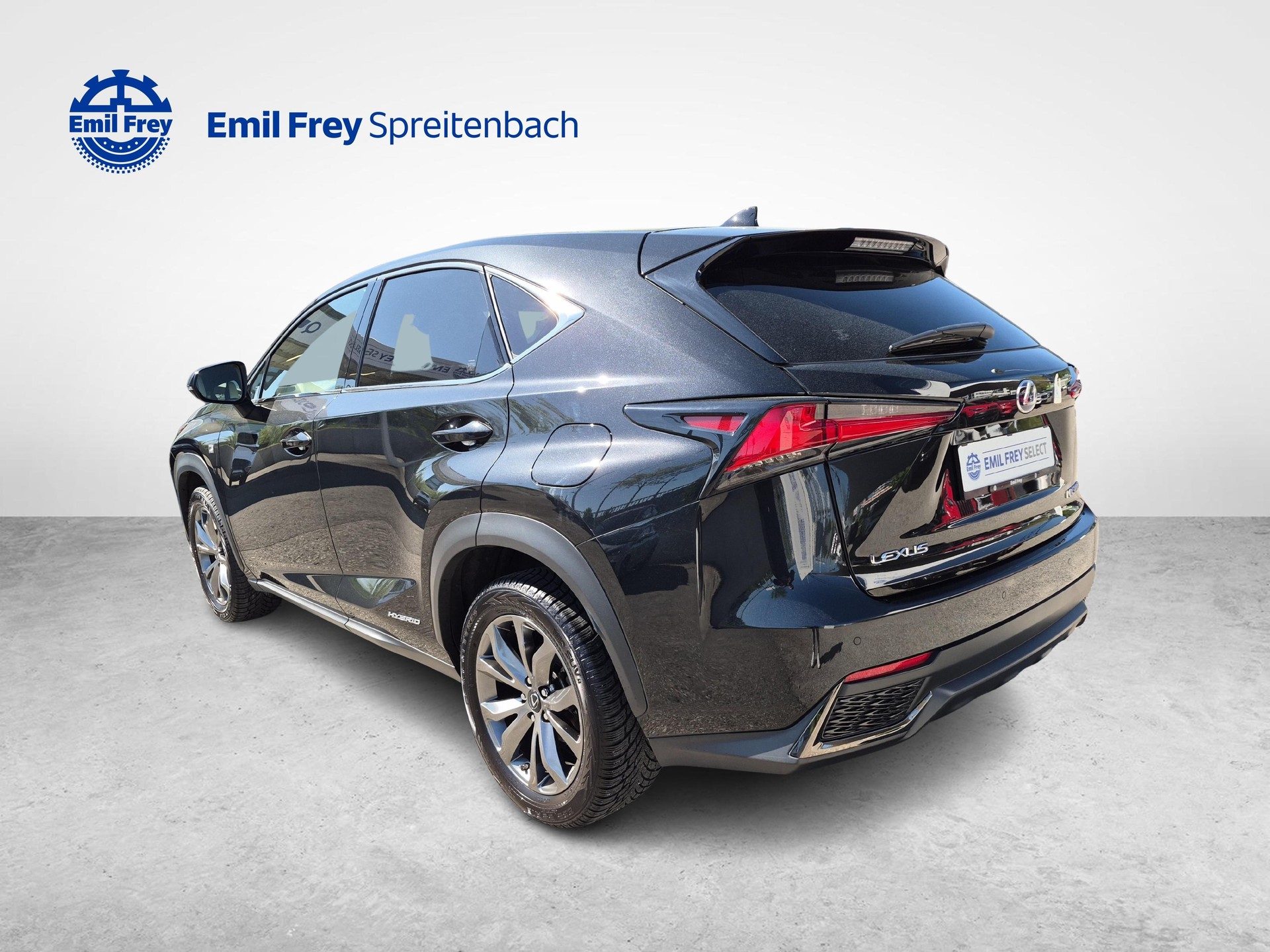 LEXUS NX 300h F-Sport-image-2