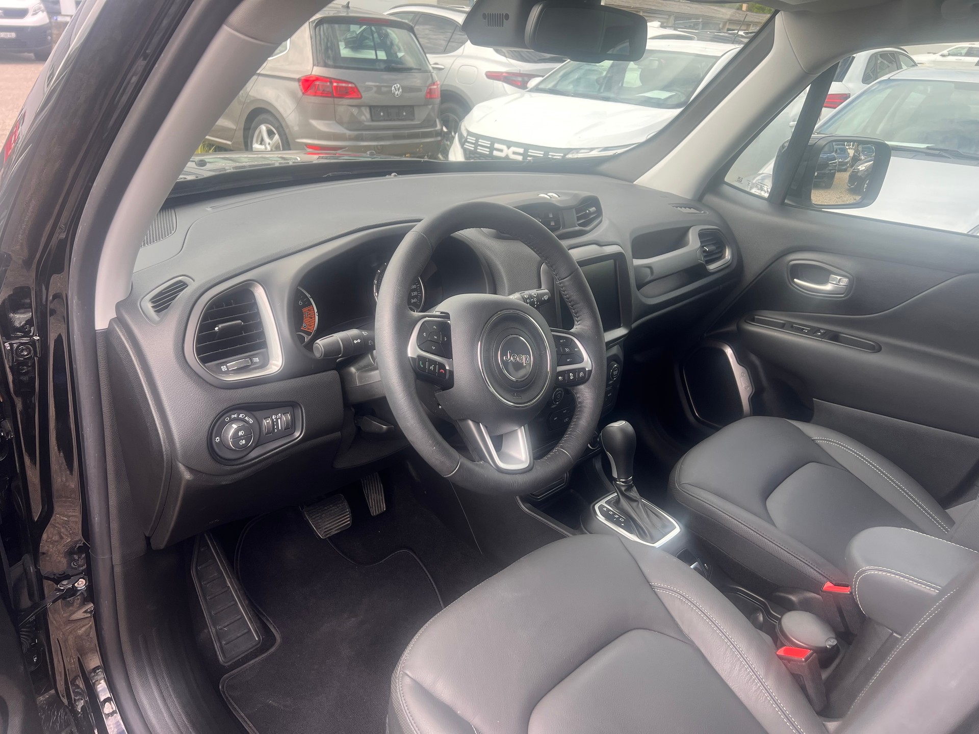 JEEP Renegade 1.5 MHEV Swiss Limited Plus-image-10