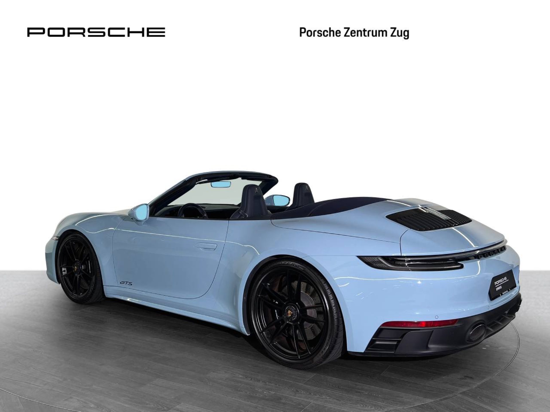 PORSCHE 911 Carrera 4 GTS Cabriolet-image-2