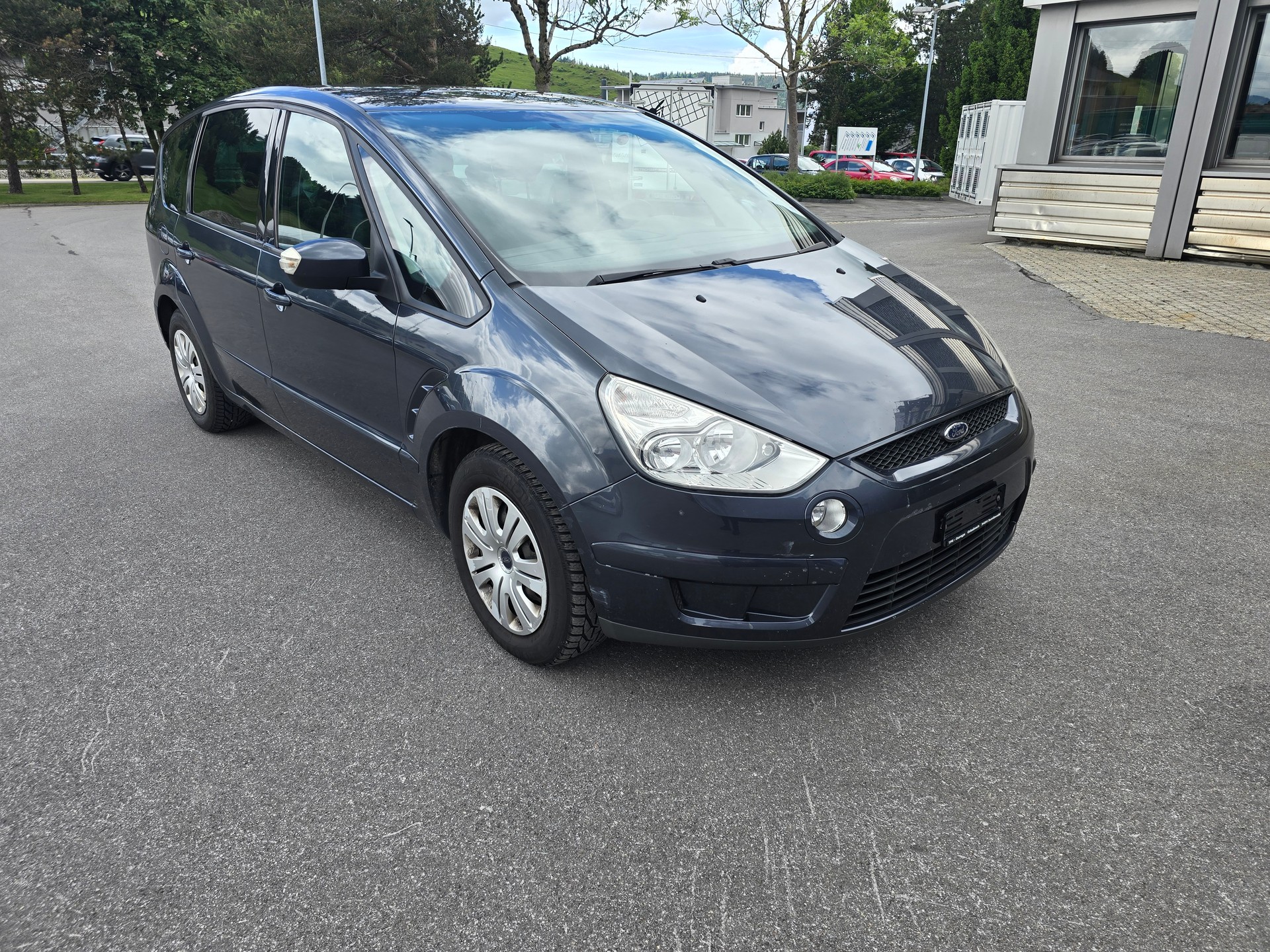 FORD S-Max 2.0i Ambiente-image-2