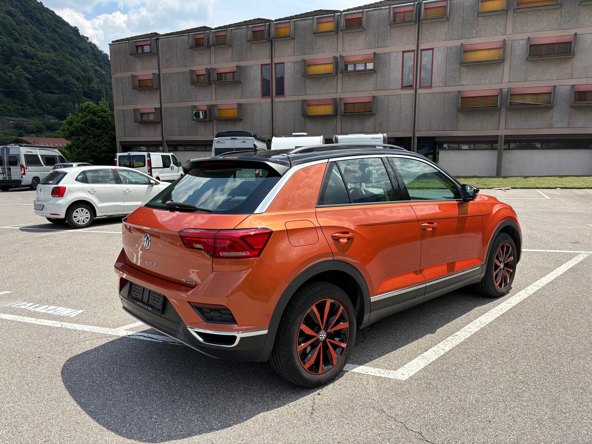 VW T-Roc 2.0 TDI SCR Advance DSG 4Motion-image-3