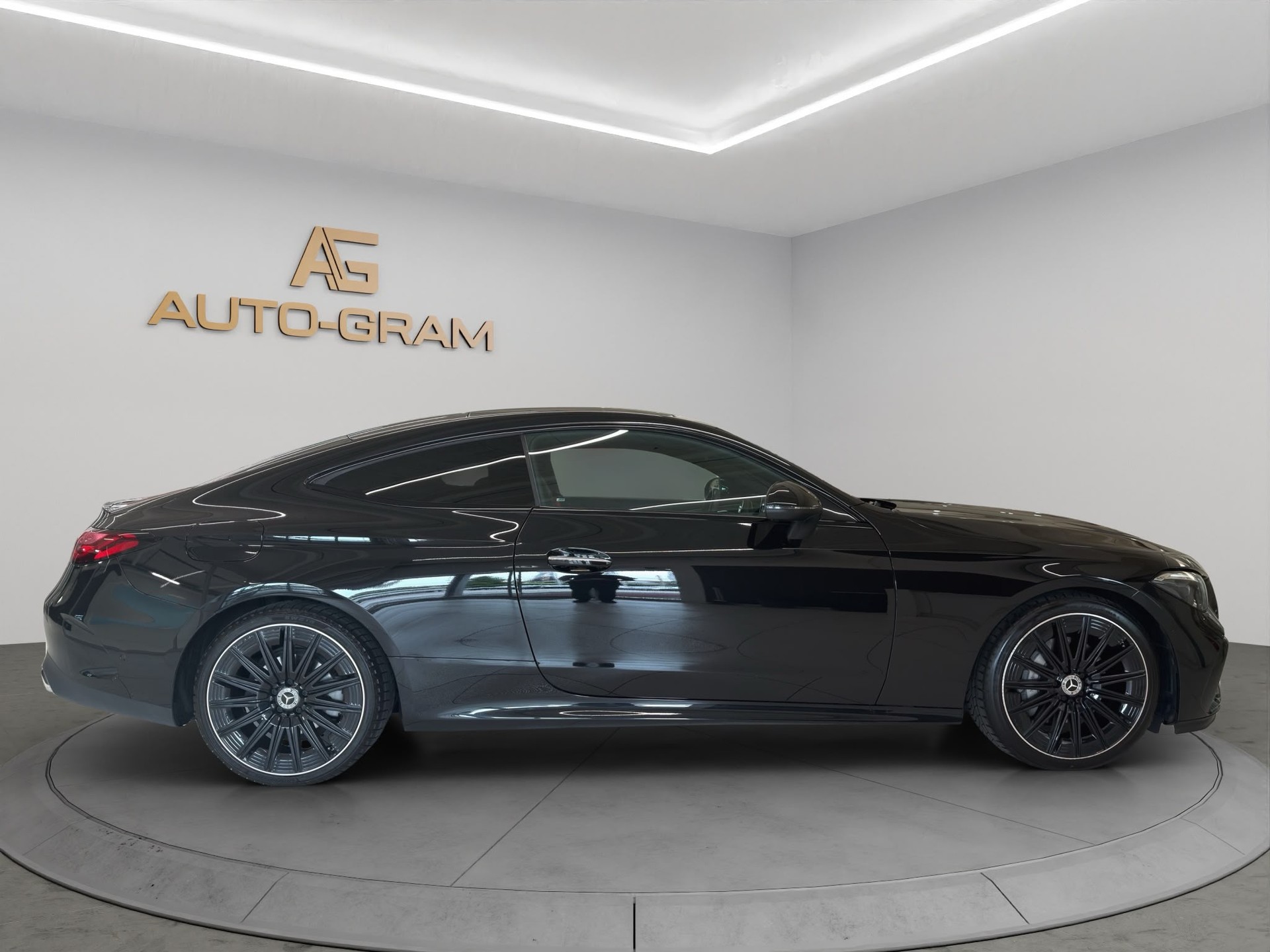 MERCEDES-BENZ CLE 200 Coupé 4Matic 9G-Tronic-image-5