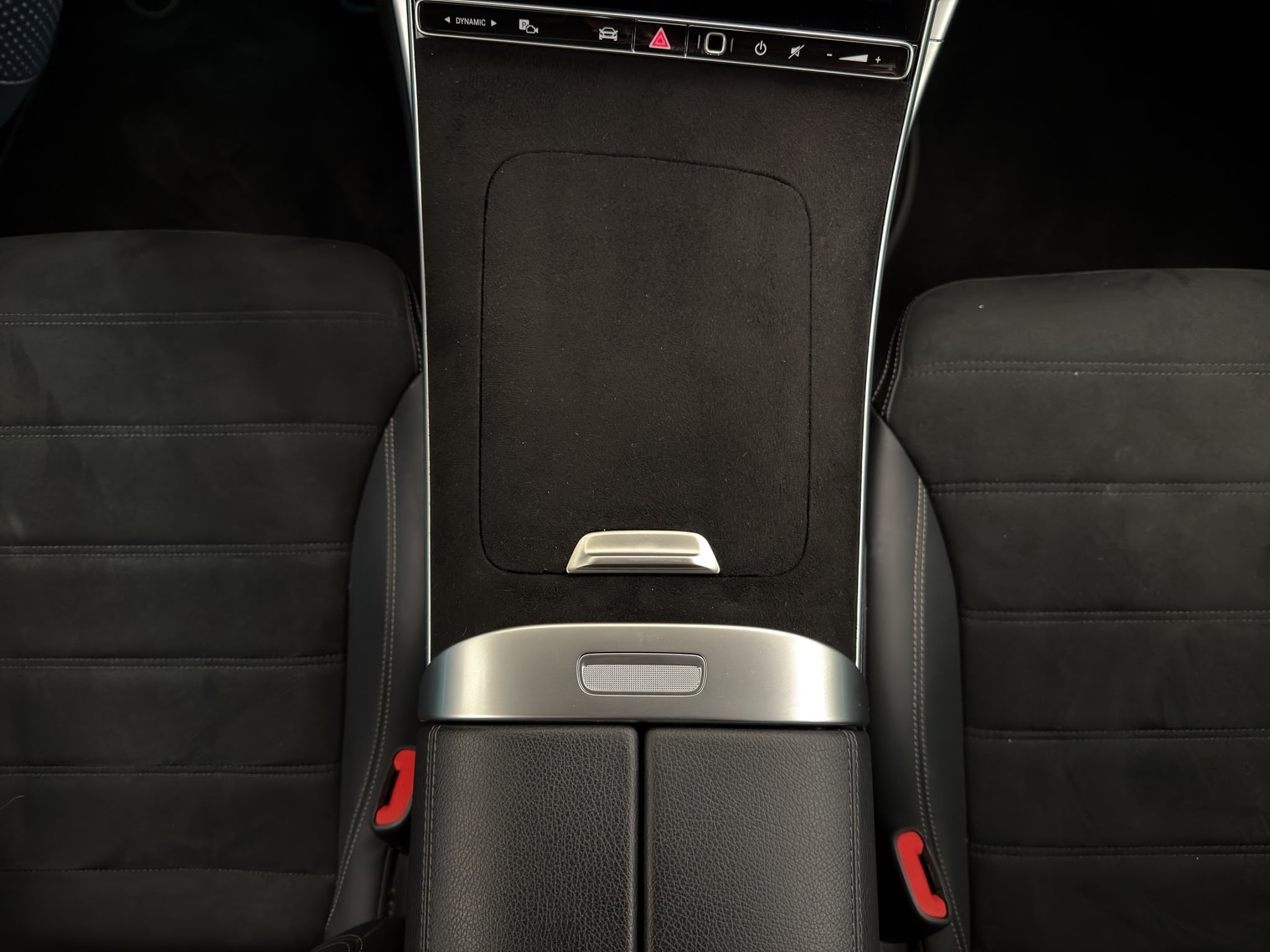 MERCEDES-BENZ CLE 200 Coupé 4Matic 9G-Tronic-image-17