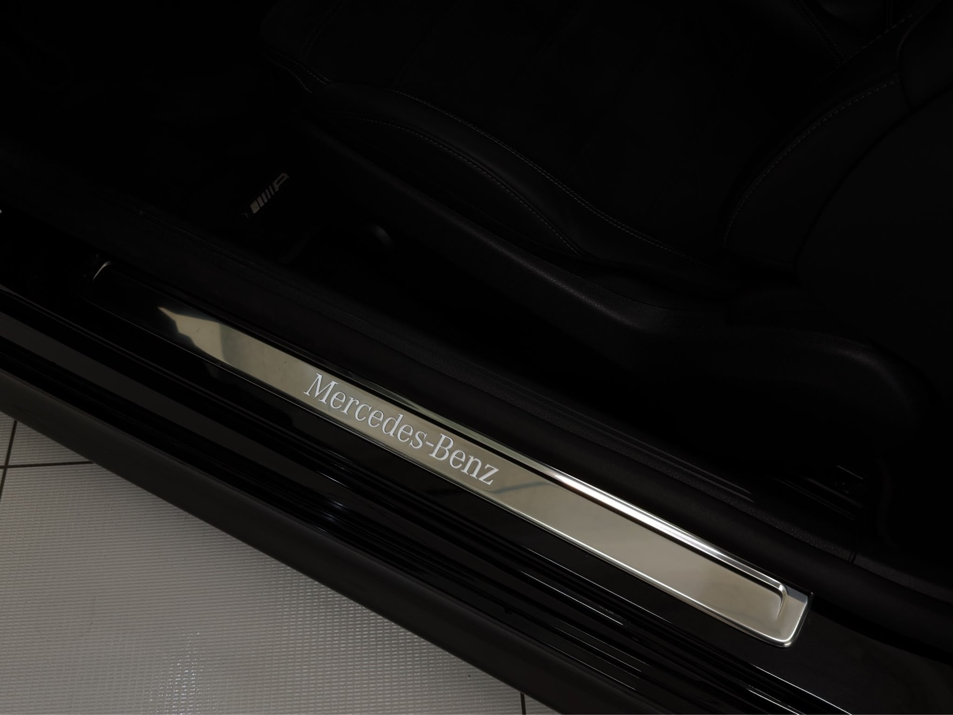 MERCEDES-BENZ CLE 200 Coupé 4Matic 9G-Tronic-image-24