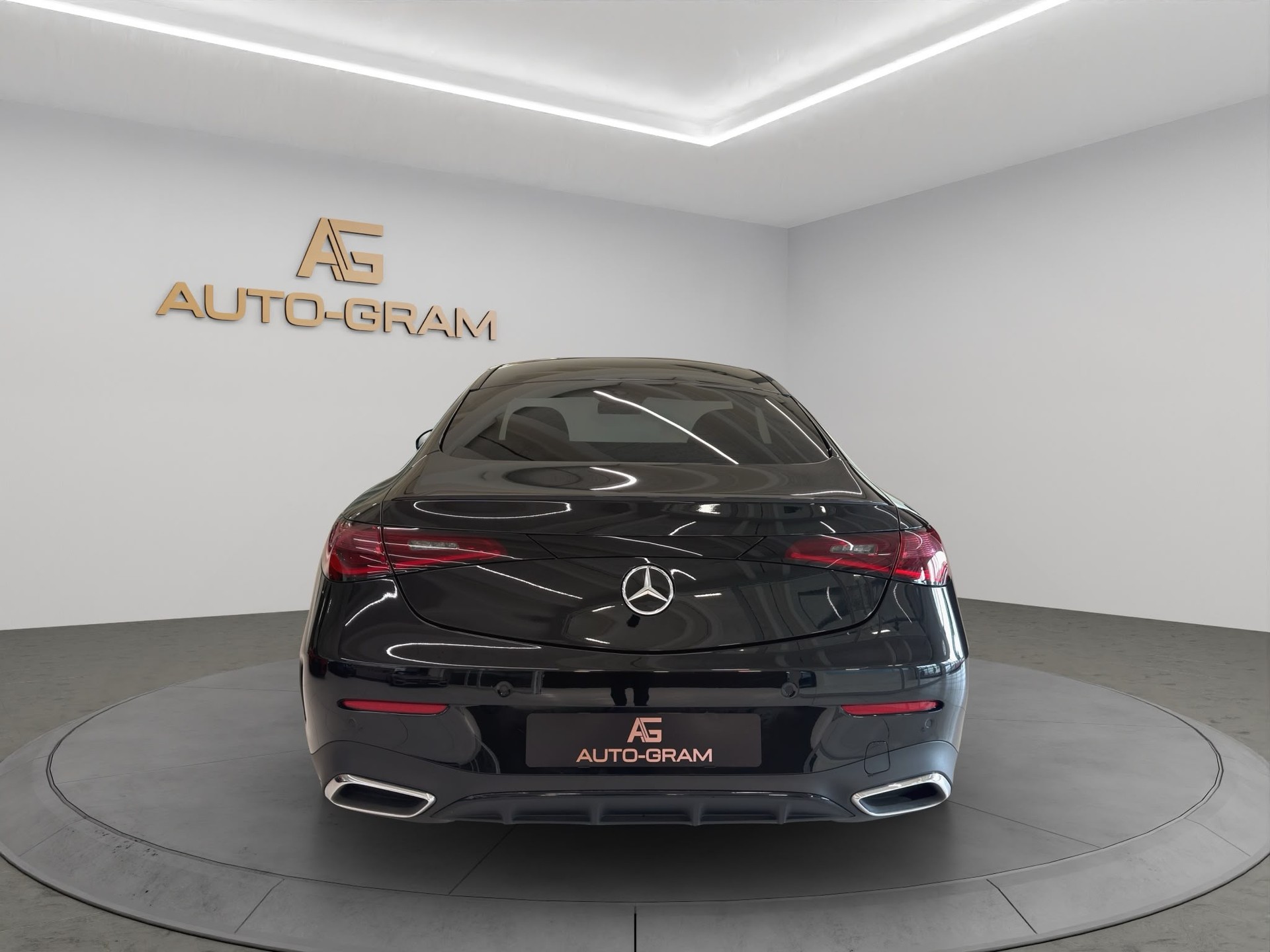 MERCEDES-BENZ CLE 200 Coupé 4Matic 9G-Tronic-image-3