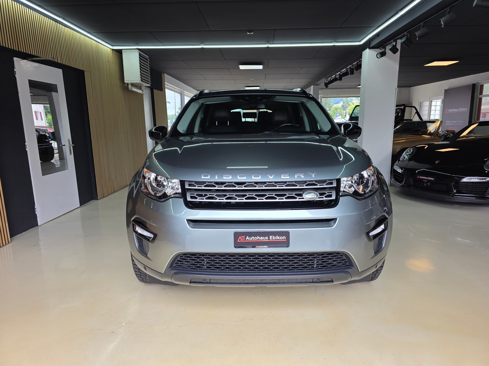LAND ROVER Discovery Sport 2.0 TD4 Pure AT9-image-1