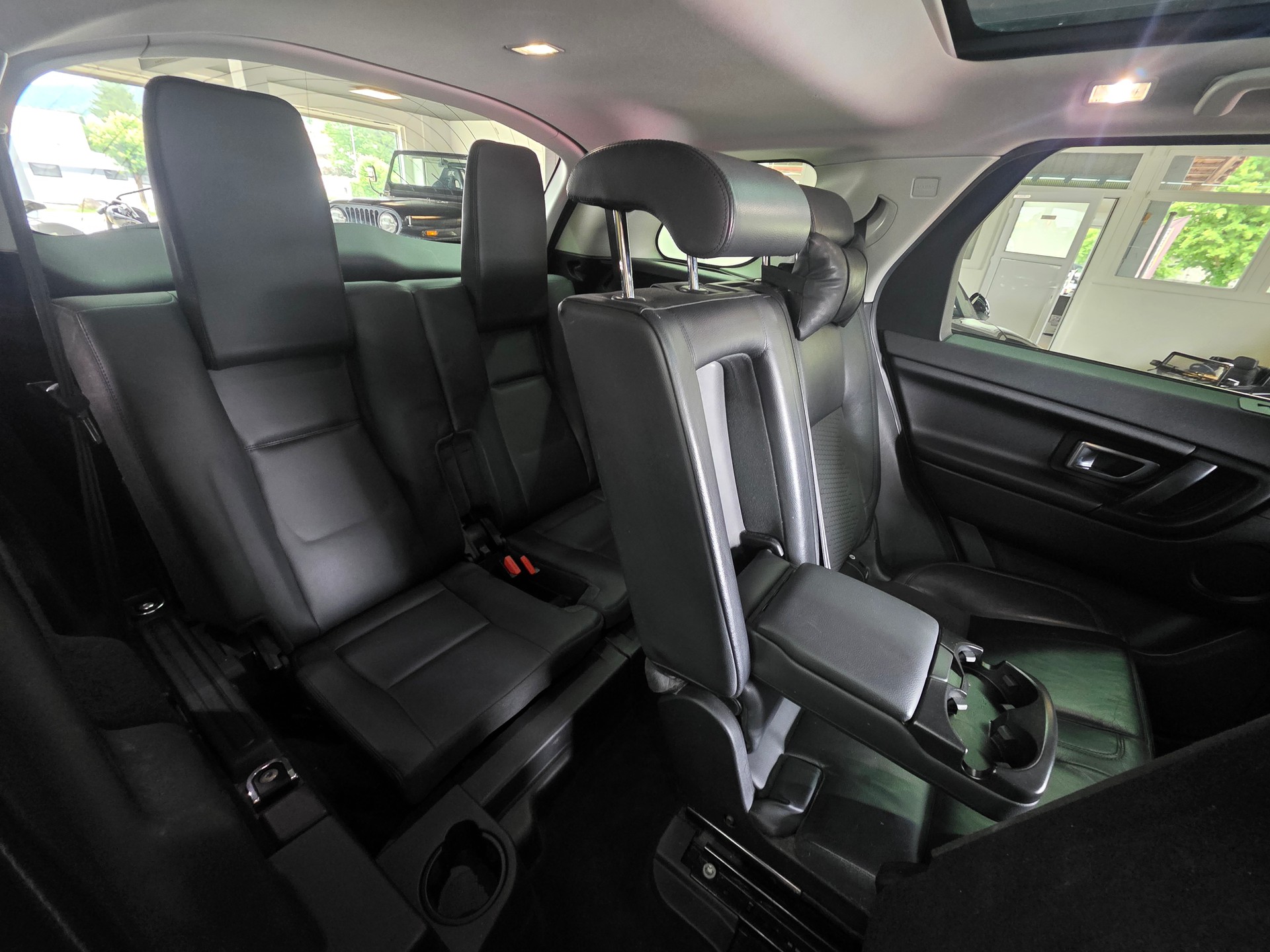 LAND ROVER Discovery Sport 2.0 TD4 Pure AT9-image-19