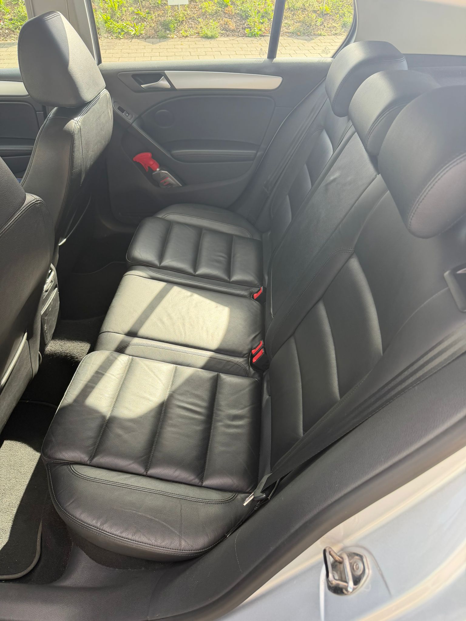VW Golf 2.0 TDI Highline-image-11