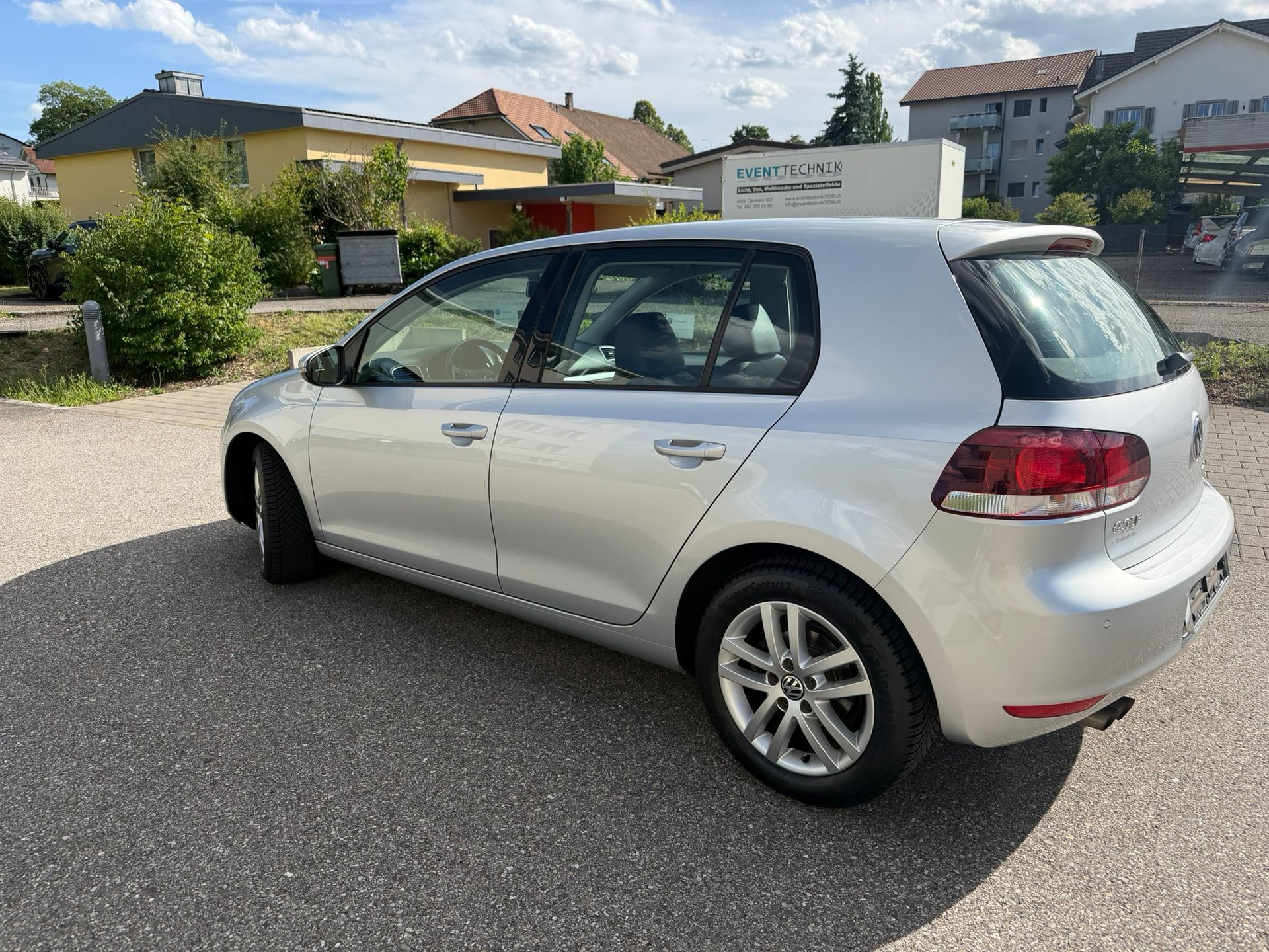 VW Golf 2.0 TDI Highline-image-3
