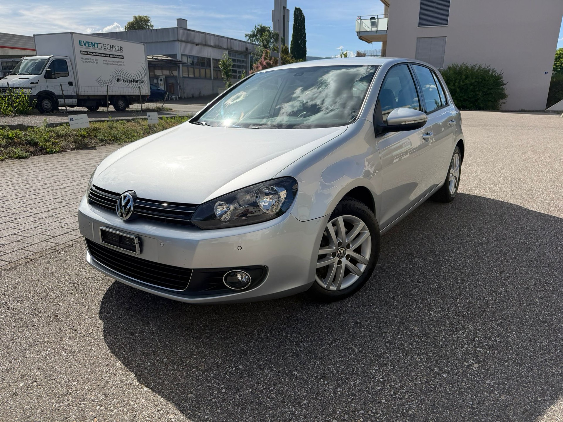 VW Golf 2.0 TDI Highline-image-1