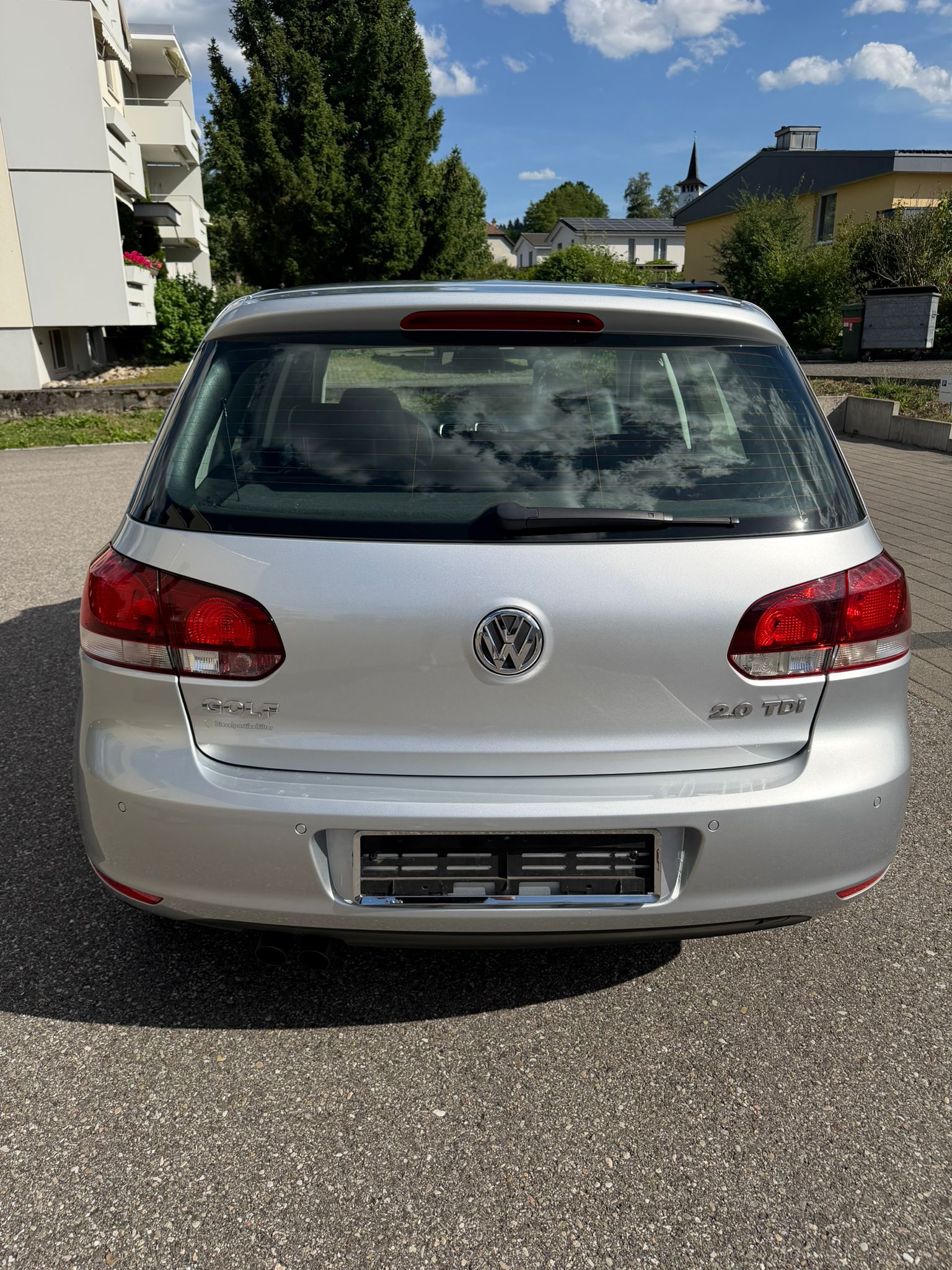 VW Golf 2.0 TDI Highline-image-4