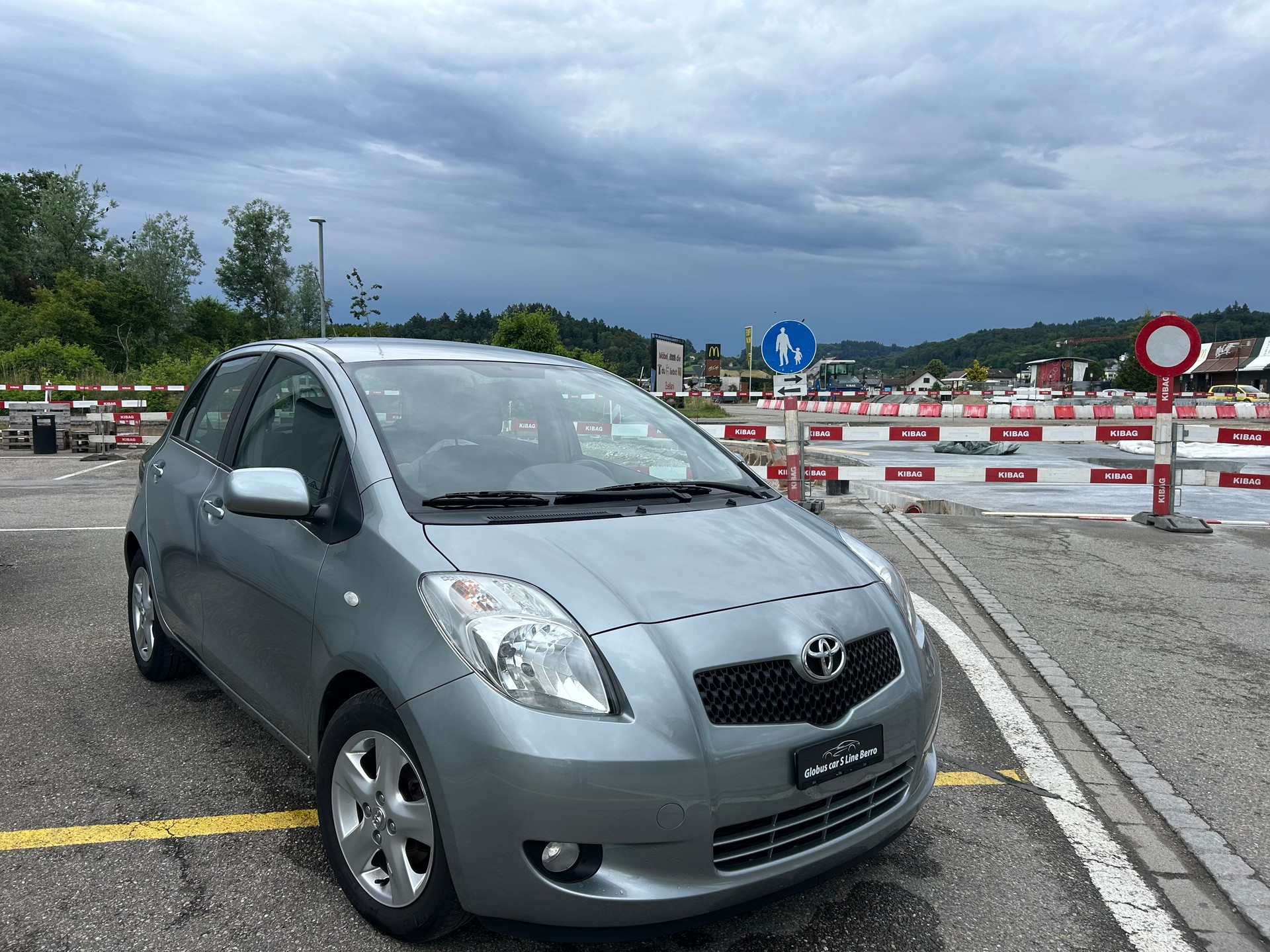 TOYOTA Yaris 1.3 Linea Sol-image-0