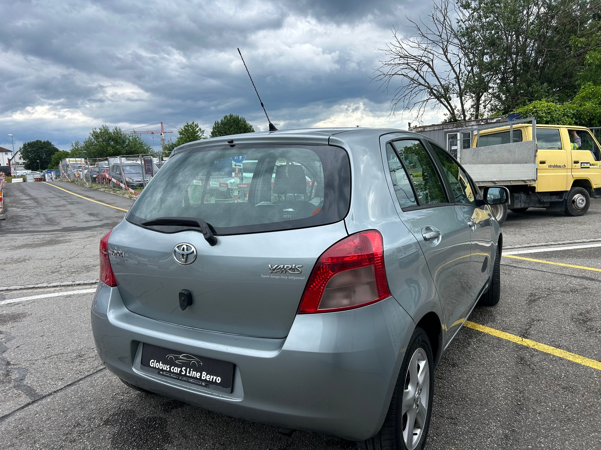 TOYOTA Yaris 1.3 Linea Sol-image-1