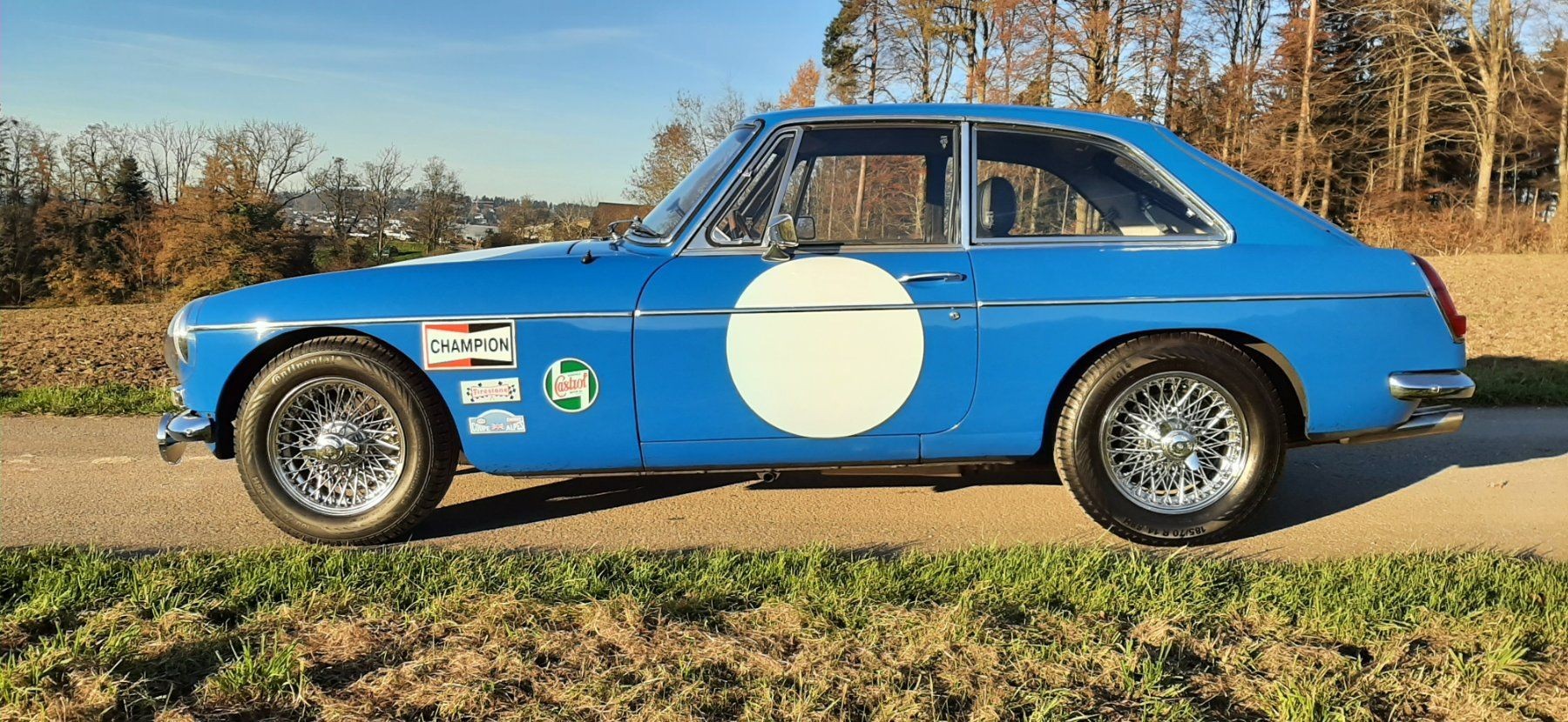 MG GT-image-3