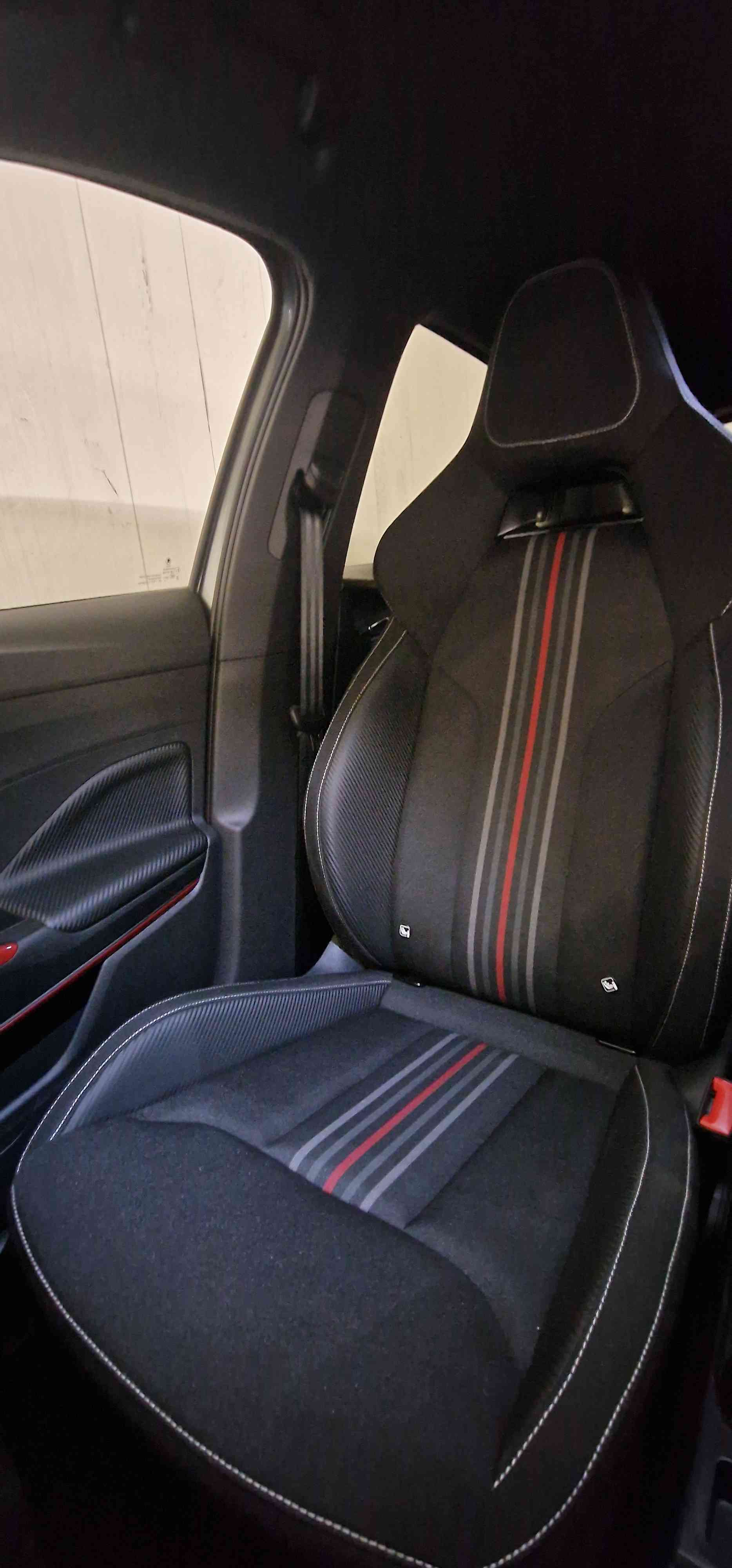 SKODA Fabia 1.0 TSI Monte Carlo DSG-image-13