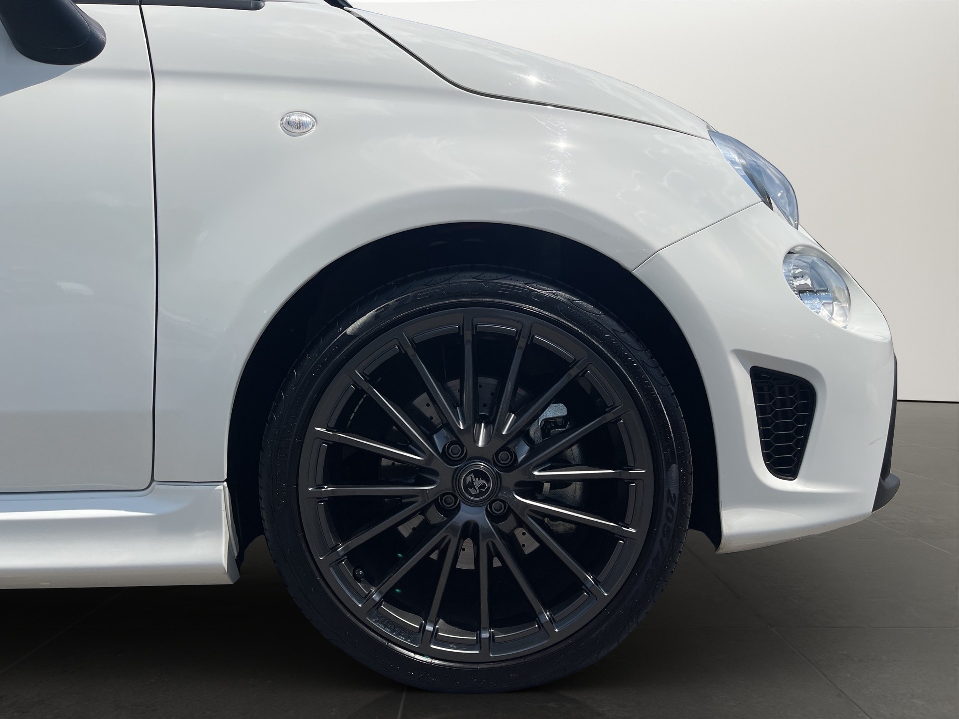 FIAT 500 Abarth-image-19