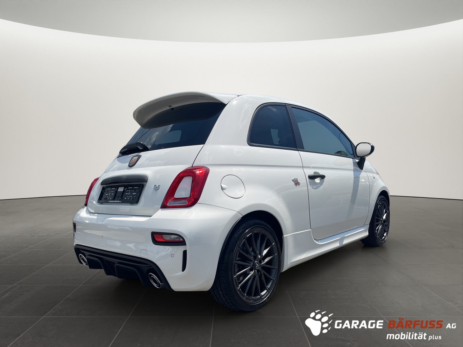 FIAT 500 Abarth-image-4