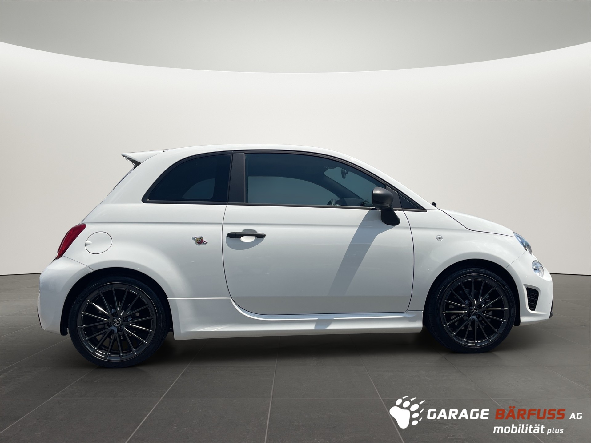 FIAT 500 Abarth-image-5