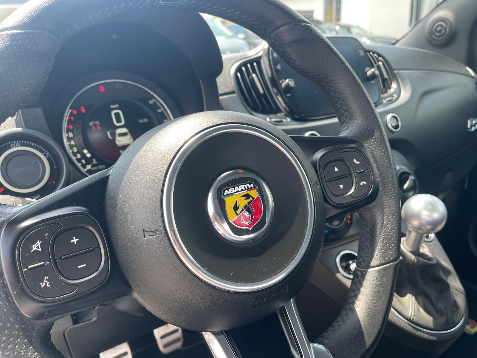 FIAT 500 Abarth-image-9