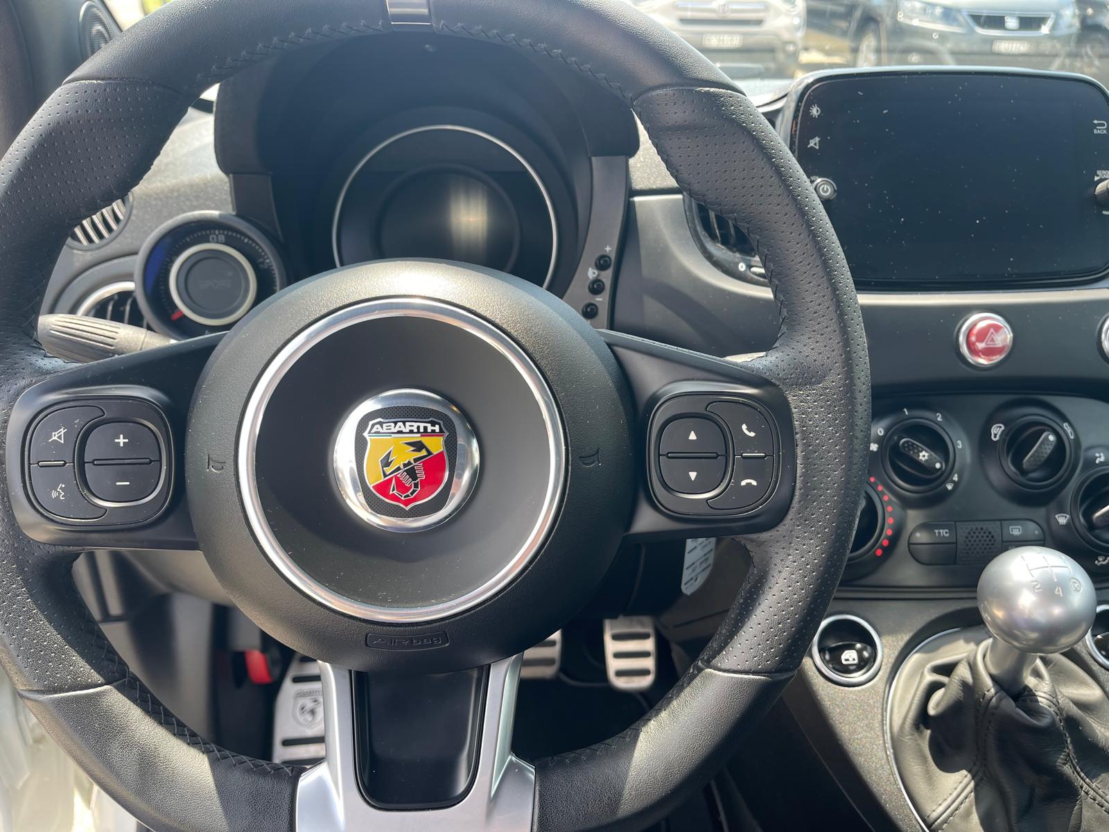 FIAT 500 Abarth-image-10