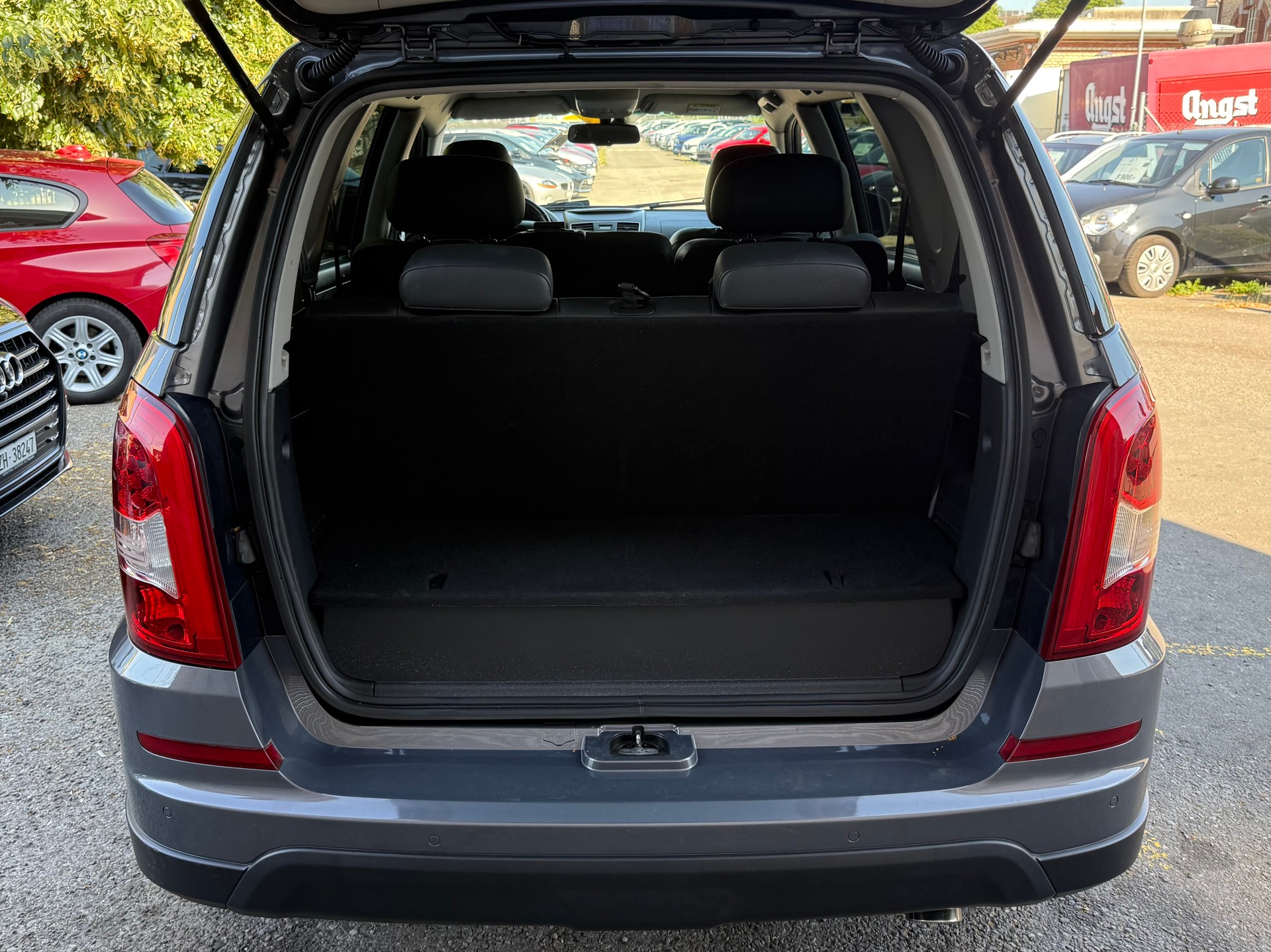 KGM-SsangYong Rexton RX220 e-XDi Sapphire 4WD Automatic-image-7