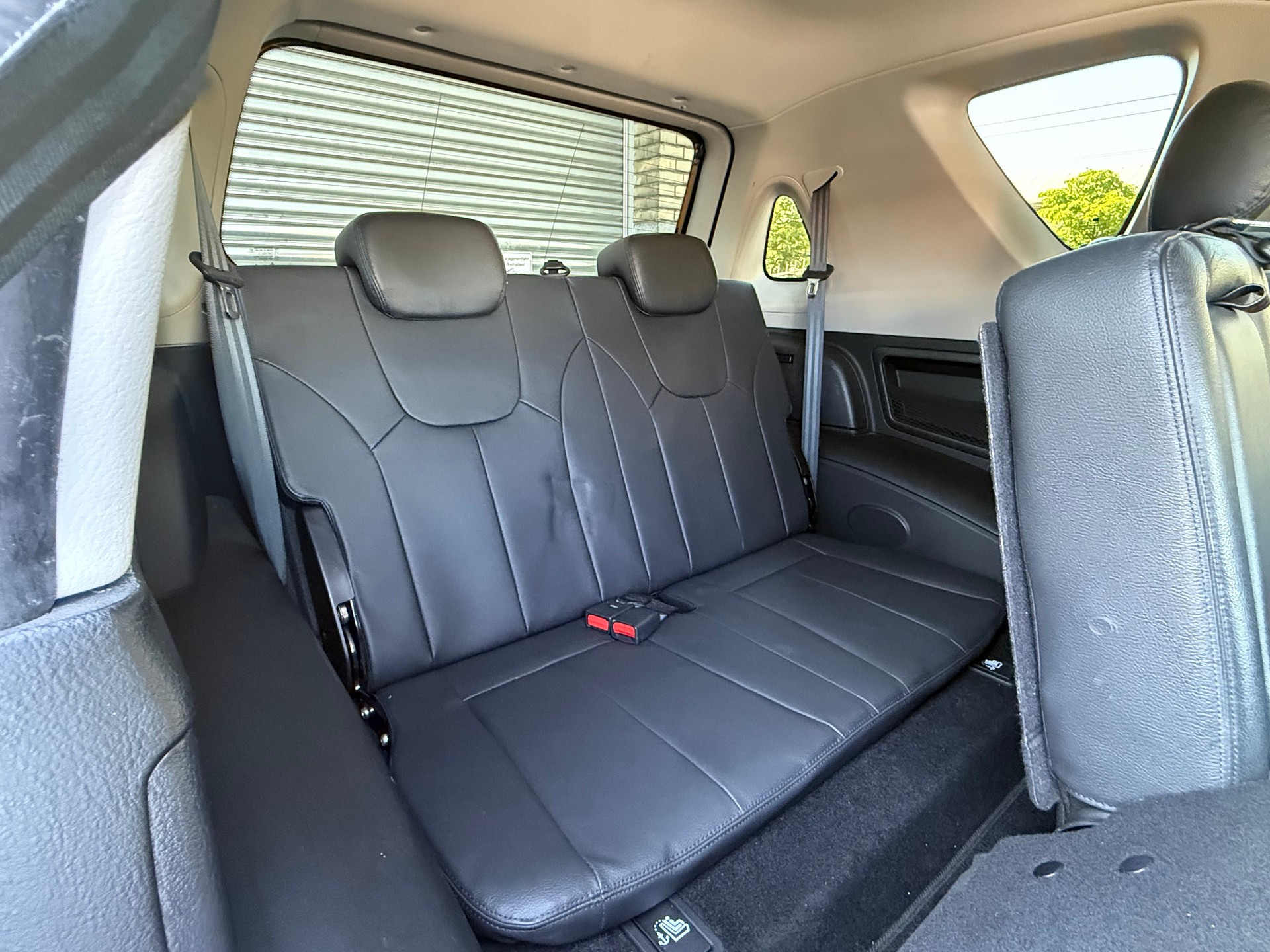 KGM-SsangYong Rexton RX220 e-XDi Sapphire 4WD Automatic-image-14