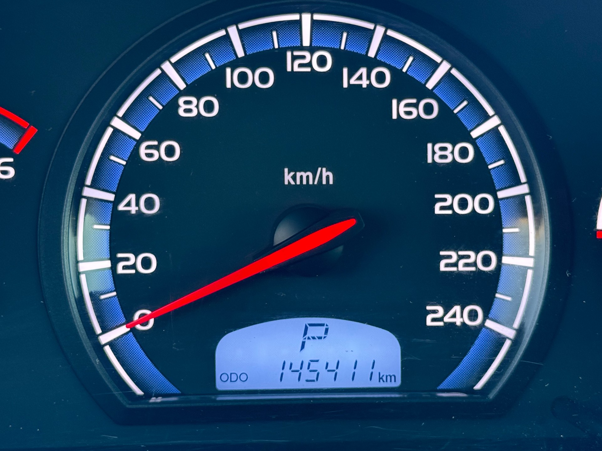 KGM-SsangYong Rexton RX220 e-XDi Sapphire 4WD Automatic-image-15