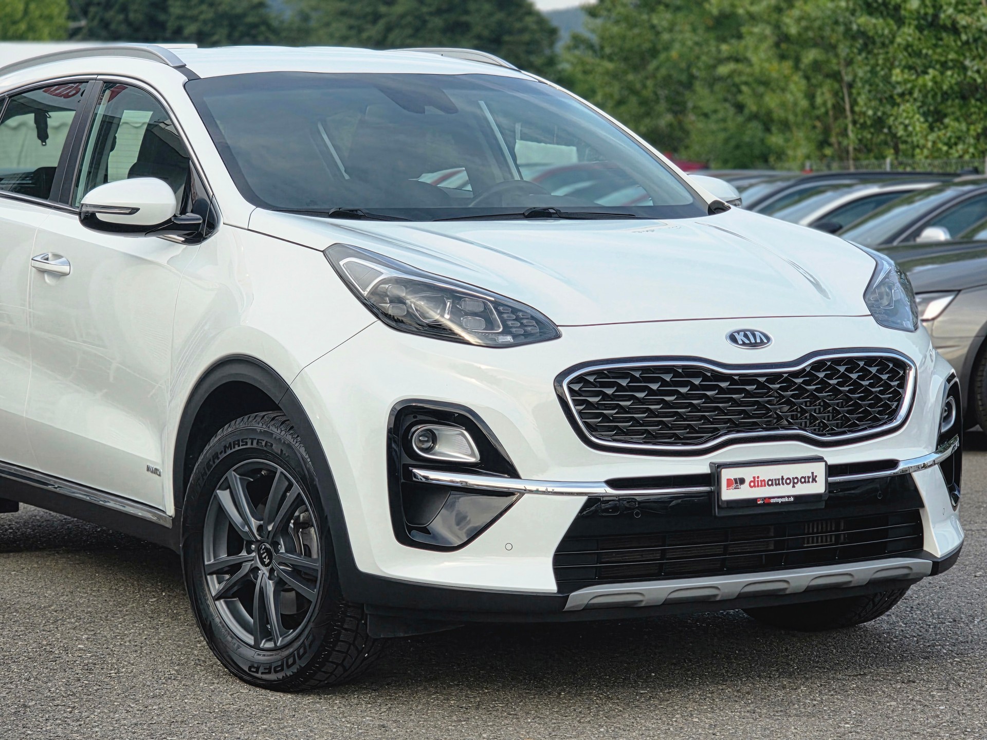 KIA Sportage 1.6CRDi Mild Hybrid Power 2020 4WD Automat * CH-Fahrzeug * Frisch ab MFK * TOP Zustand *-image-4