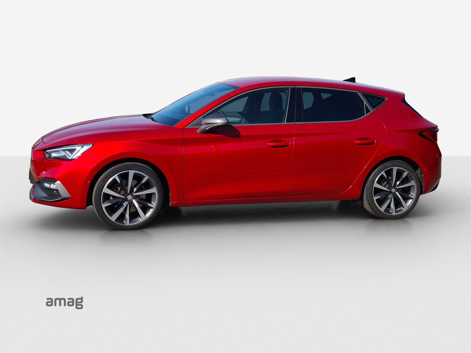 SEAT Leon 1.5 eTSI mHEV DSG FR-image-1
