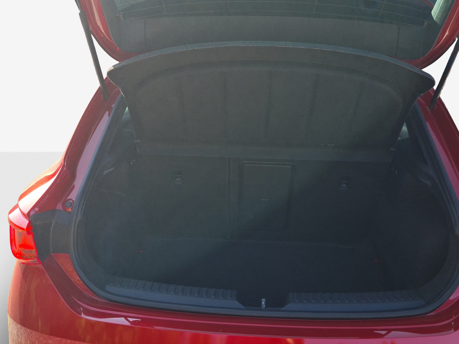 SEAT Leon 1.5 eTSI mHEV DSG FR-image-12