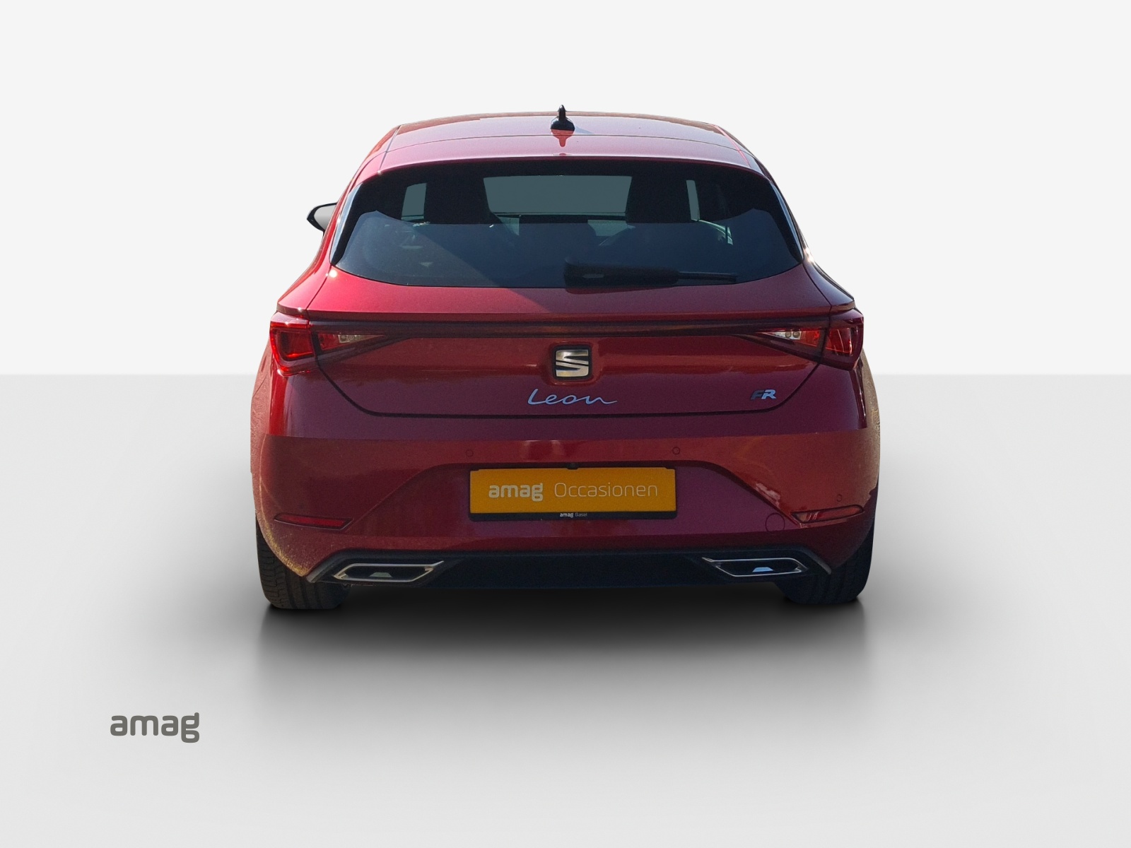 SEAT Leon 1.5 eTSI mHEV DSG FR-image-3