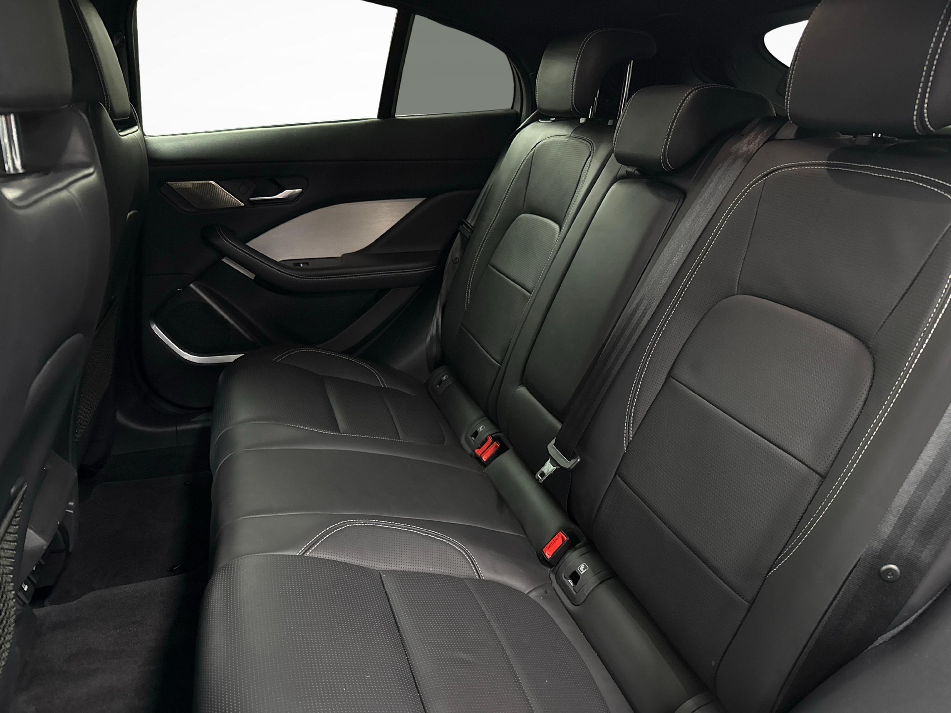 JAGUAR I-Pace EV400 HSE AWD-image-10