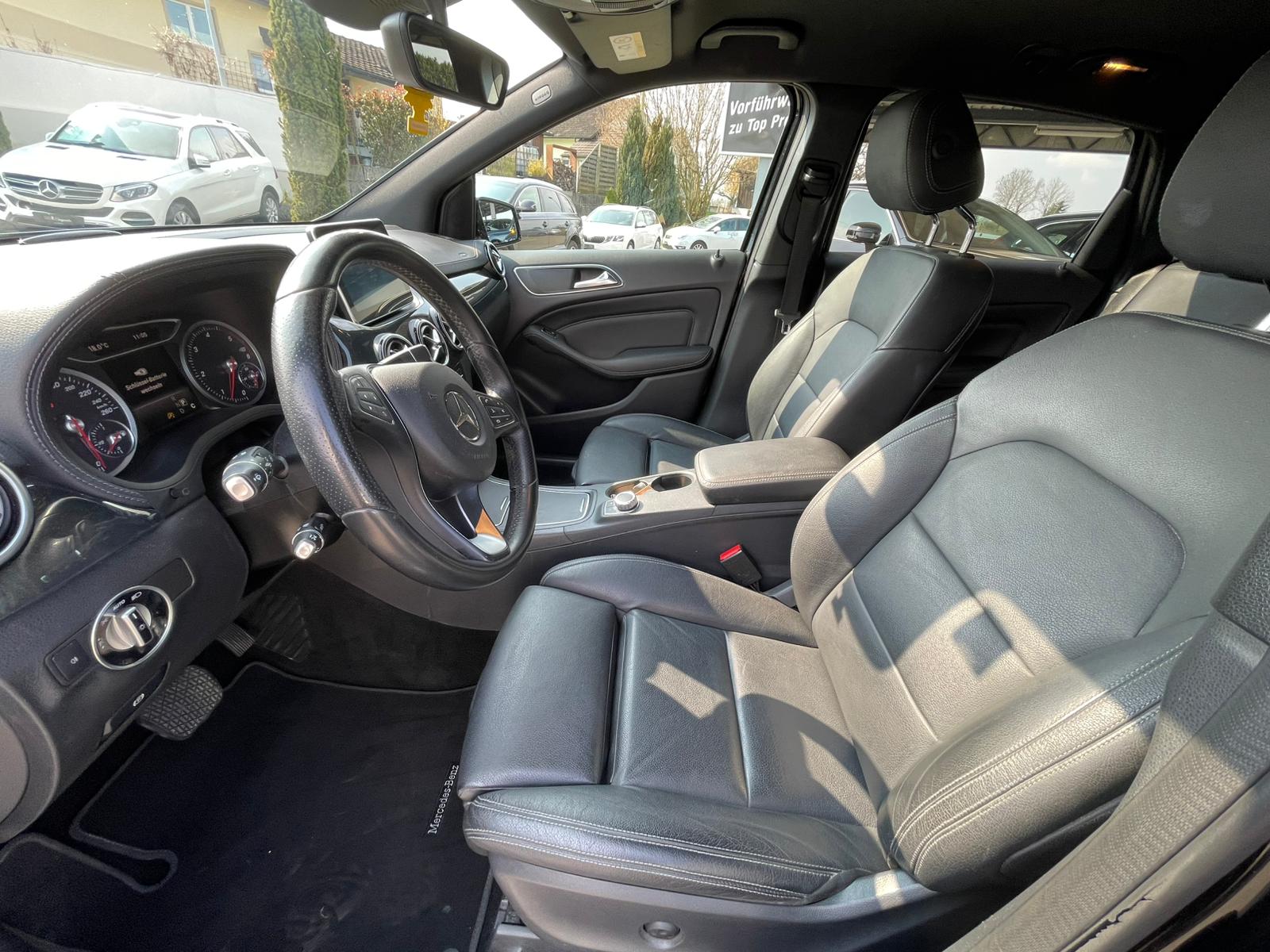 MERCEDES-BENZ B 220 CDI Swiss Star Edition Urban 4Matic 7G-DCT-image-12