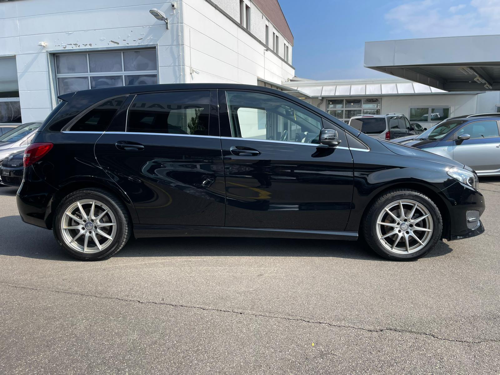 MERCEDES-BENZ B 220 CDI Swiss Star Edition Urban 4Matic 7G-DCT-image-4