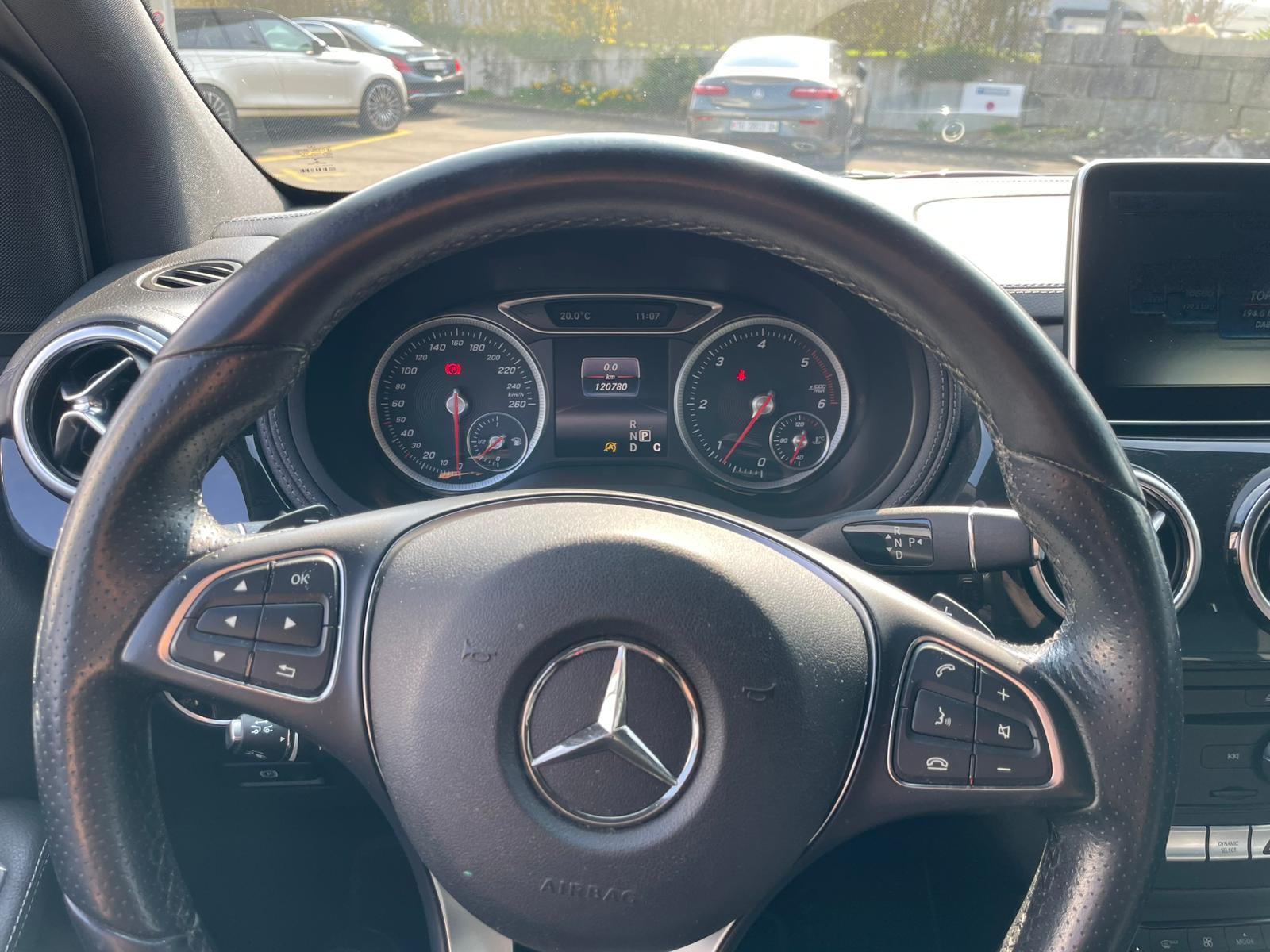 MERCEDES-BENZ B 220 CDI Swiss Star Edition Urban 4Matic 7G-DCT-image-10
