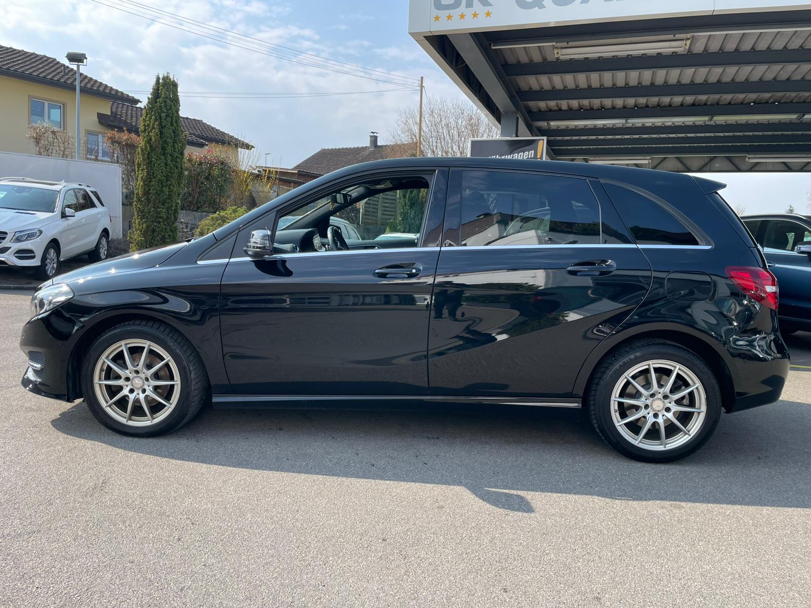 MERCEDES-BENZ B 220 CDI Swiss Star Edition Urban 4Matic 7G-DCT-image-3