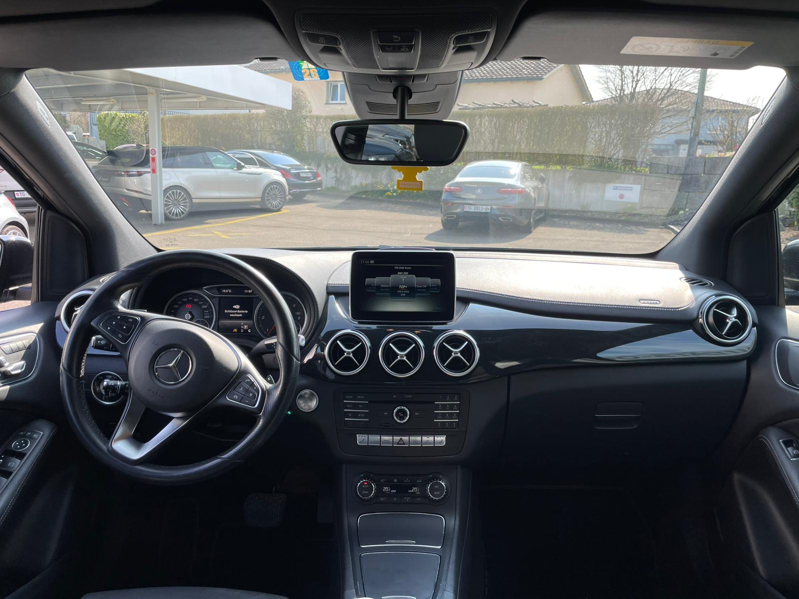 MERCEDES-BENZ B 220 CDI Swiss Star Edition Urban 4Matic 7G-DCT-image-9