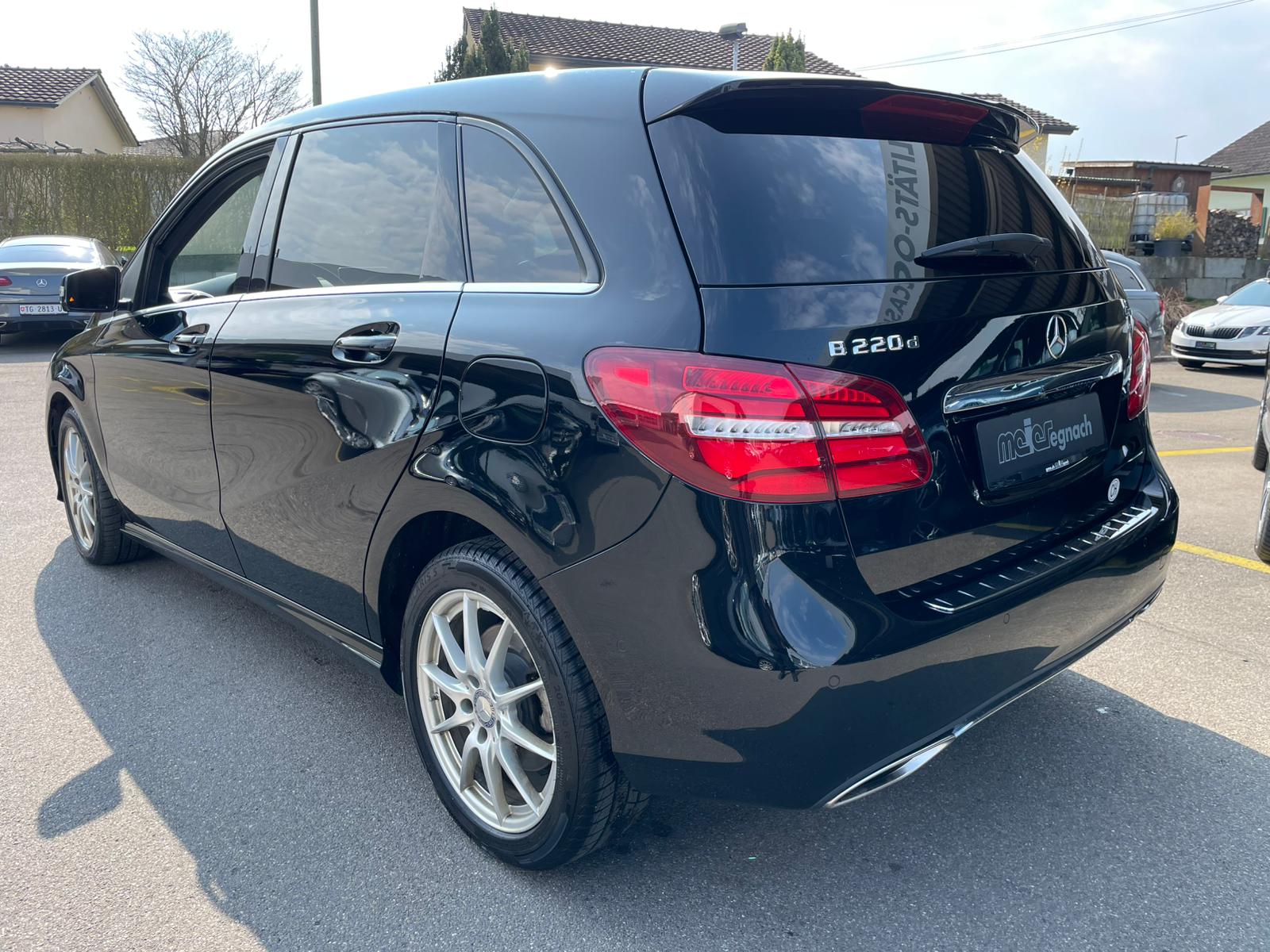 MERCEDES-BENZ B 220 CDI Swiss Star Edition Urban 4Matic 7G-DCT-image-5