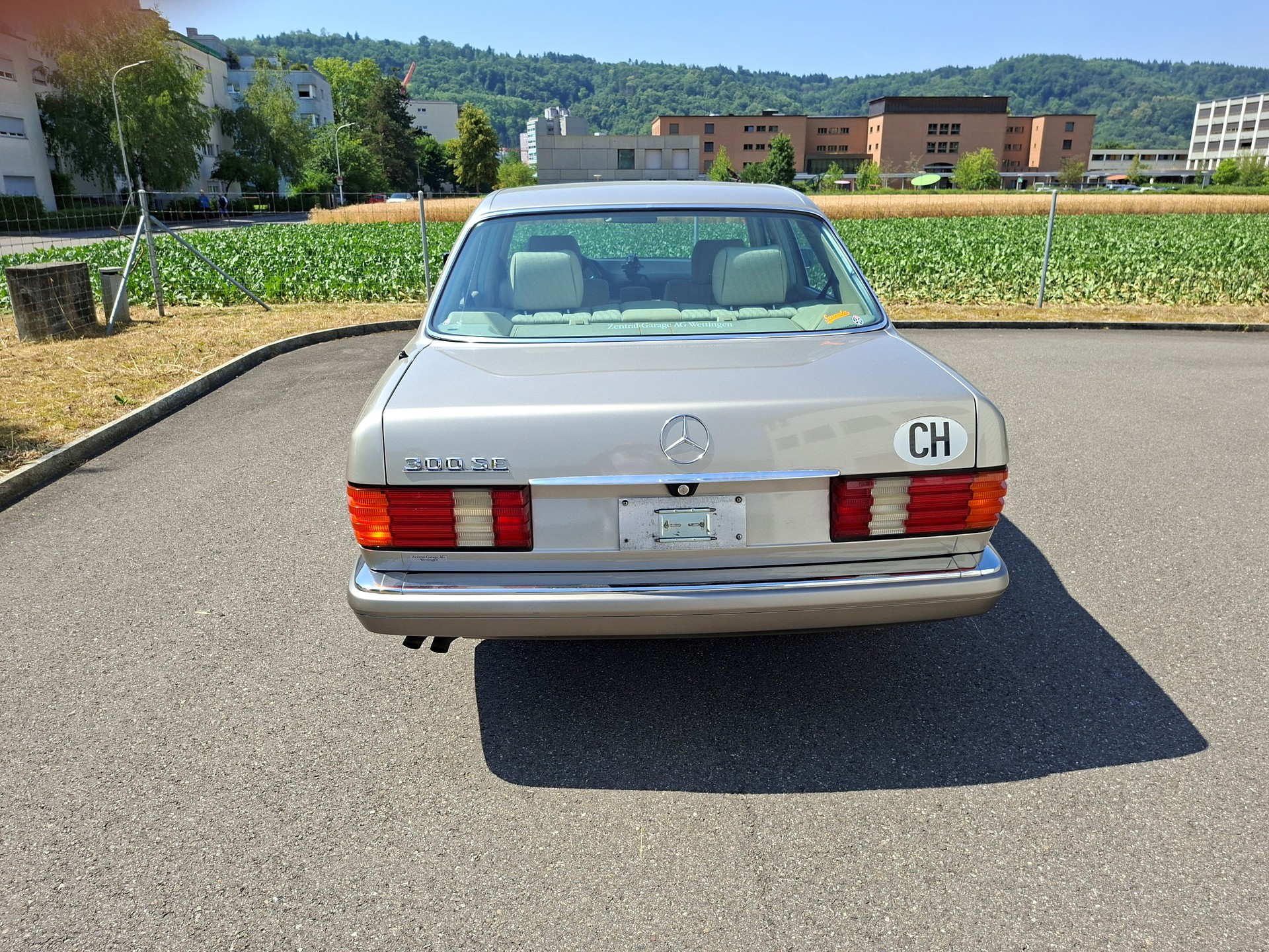 MERCEDES-BENZ SE-image-3