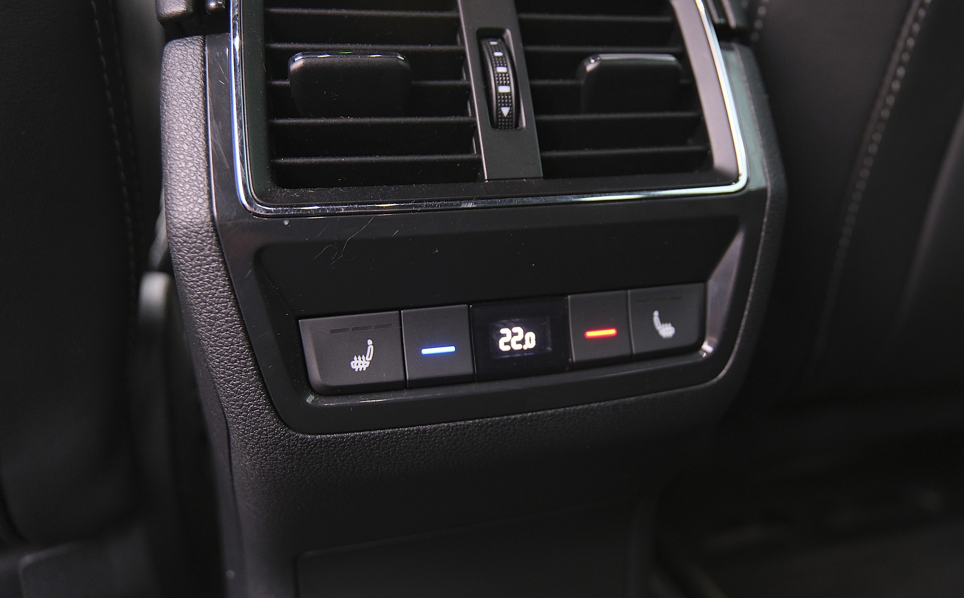 SKODA Kodiaq 2.0 TSI 4x4 Sport Line-image-21