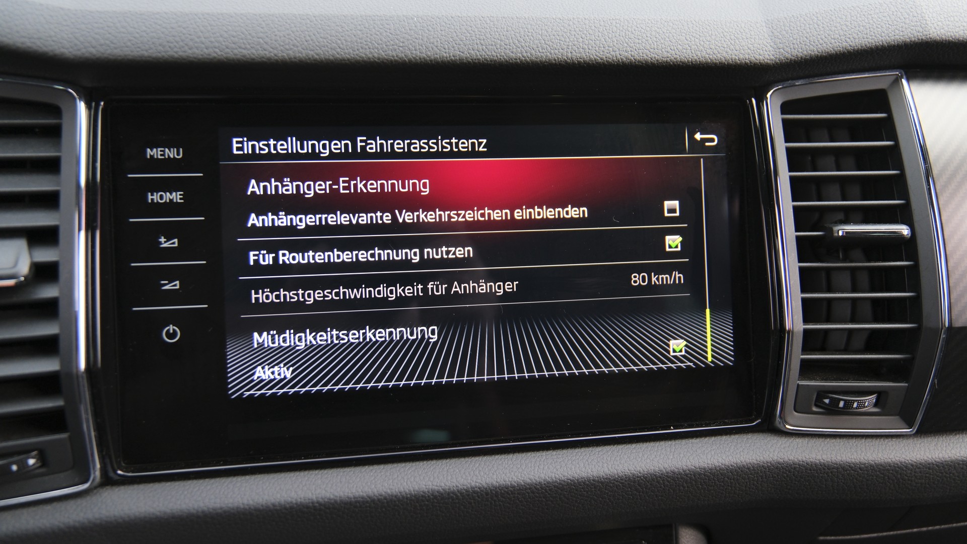 SKODA Kodiaq 2.0 TSI 4x4 Sport Line-image-18