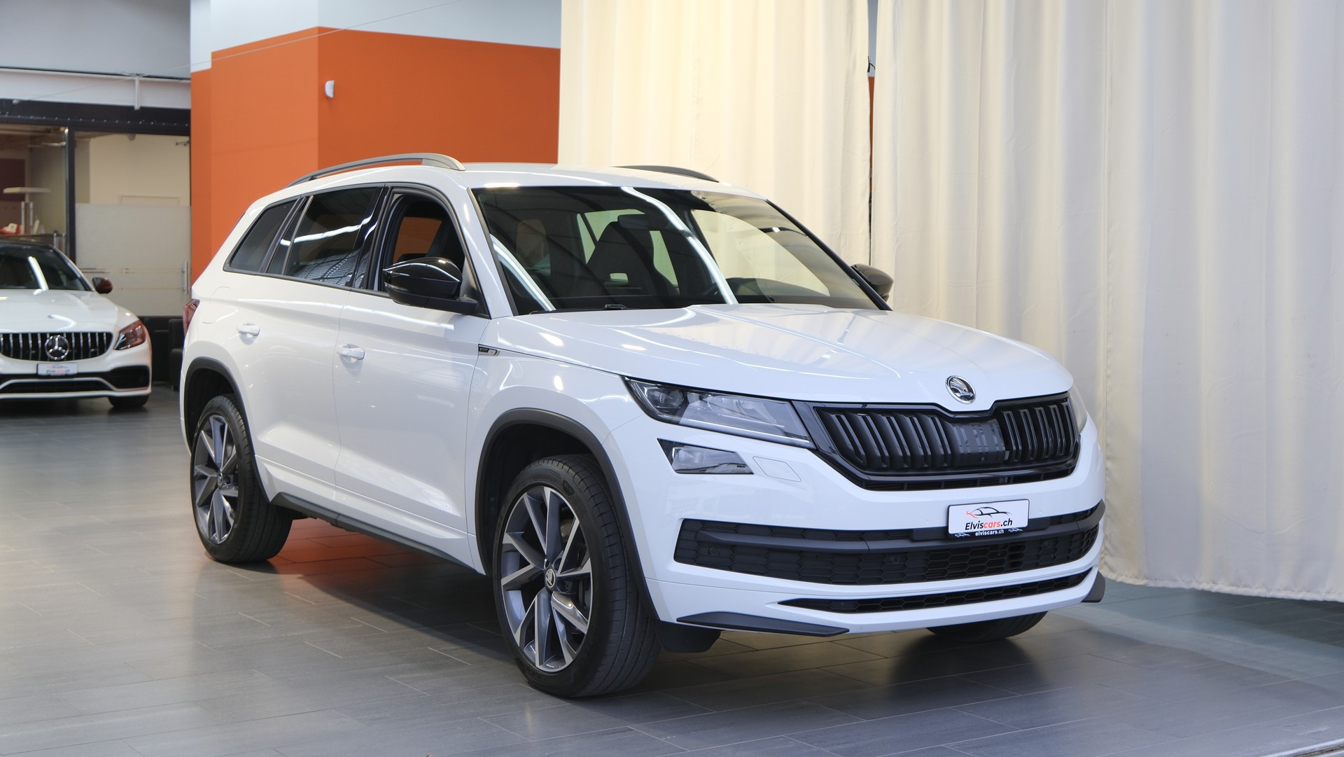 SKODA Kodiaq 2.0 TSI 4x4 Sport Line-image-1