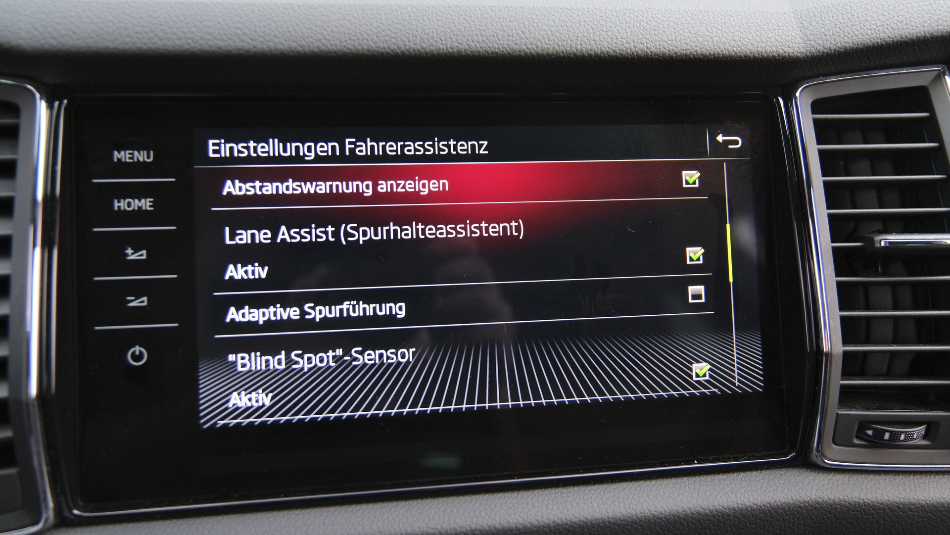 SKODA Kodiaq 2.0 TSI 4x4 Sport Line-image-19